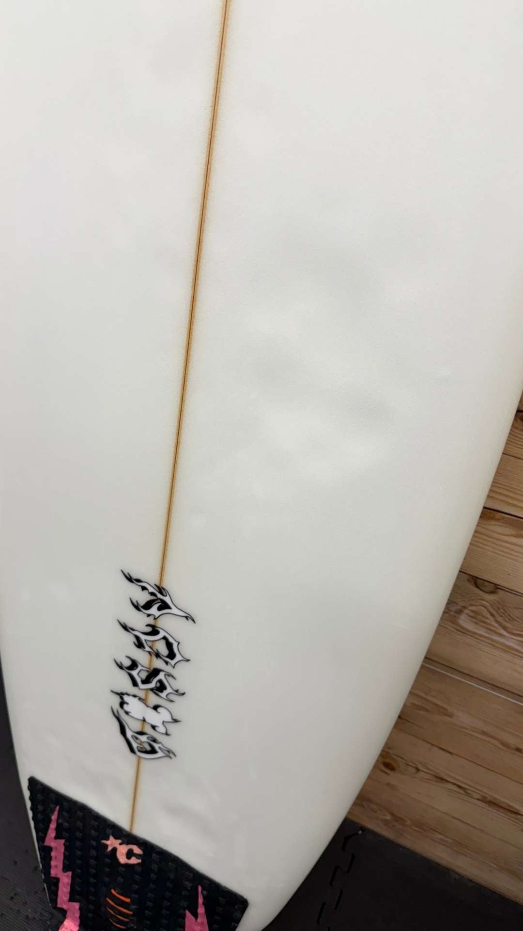 White Lotus 5'10"