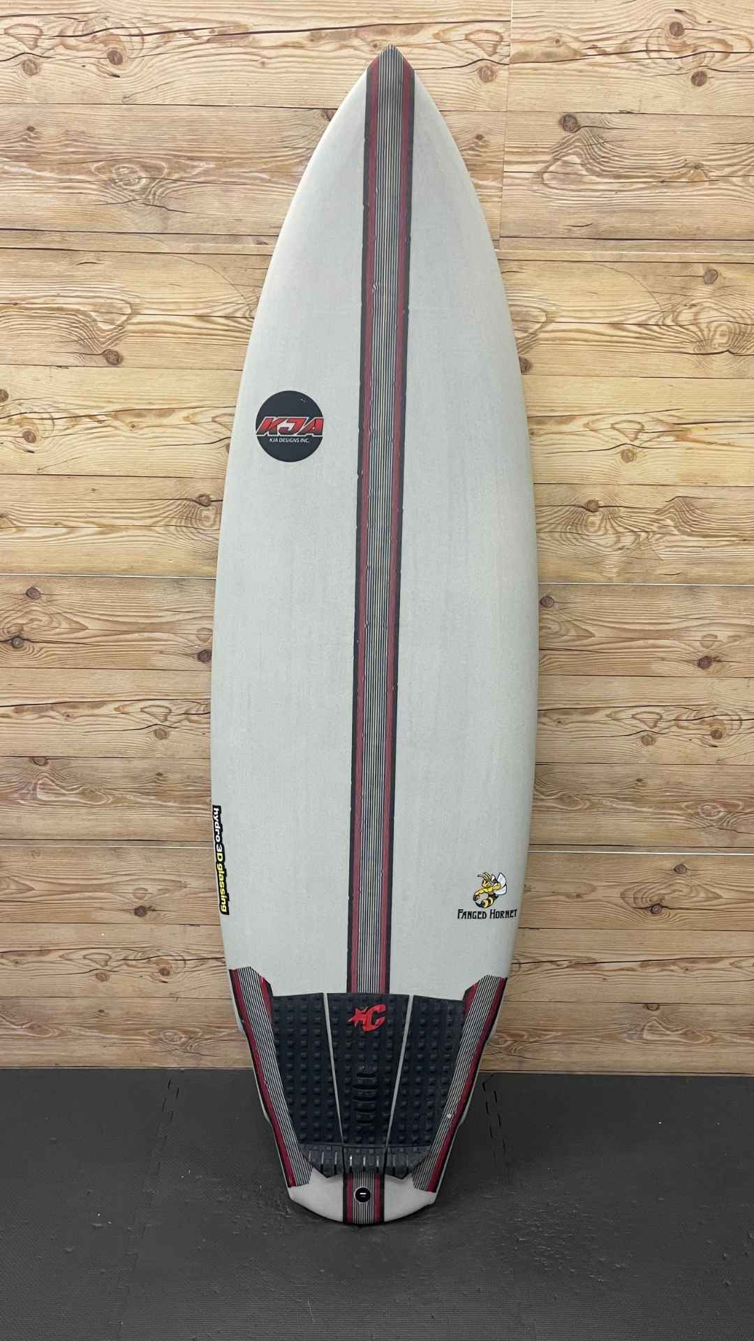 Fanged Hornet 5'10"