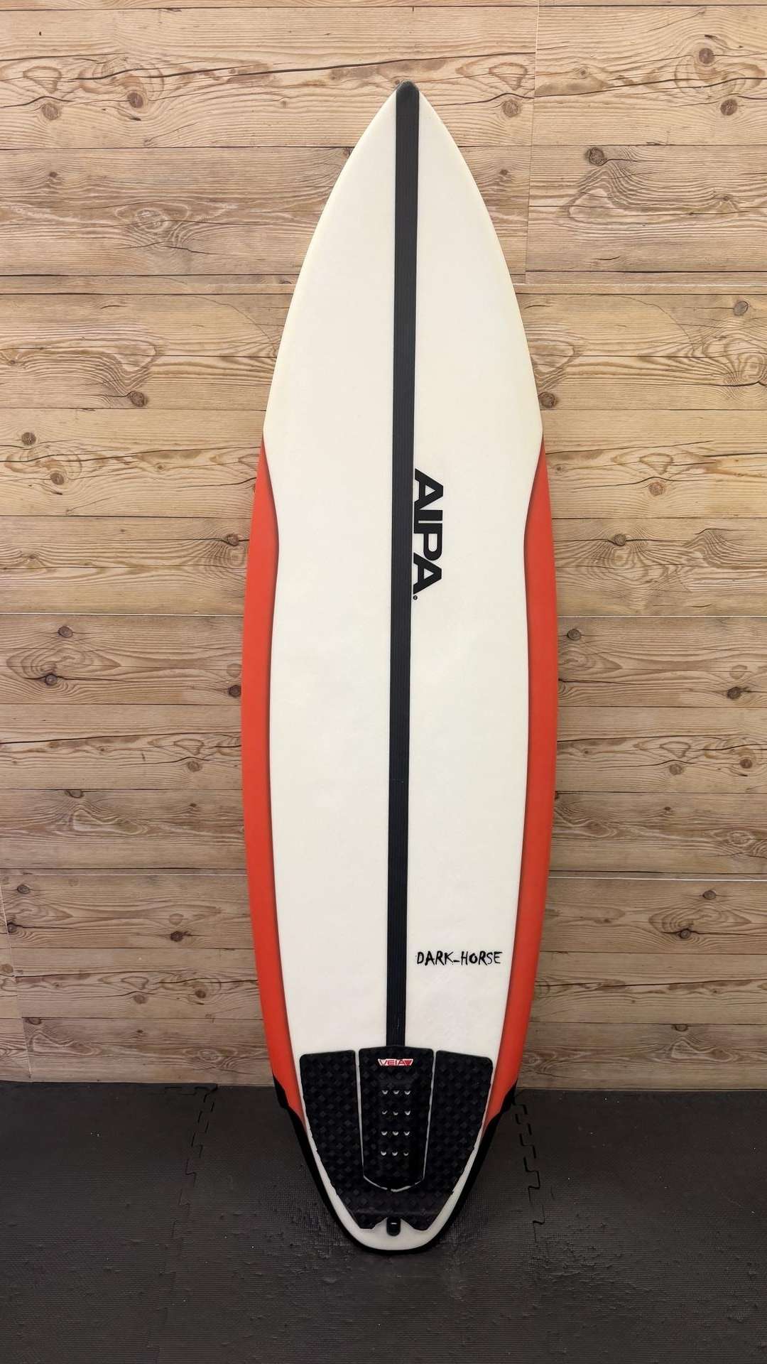 The Dark Horse 5'10"