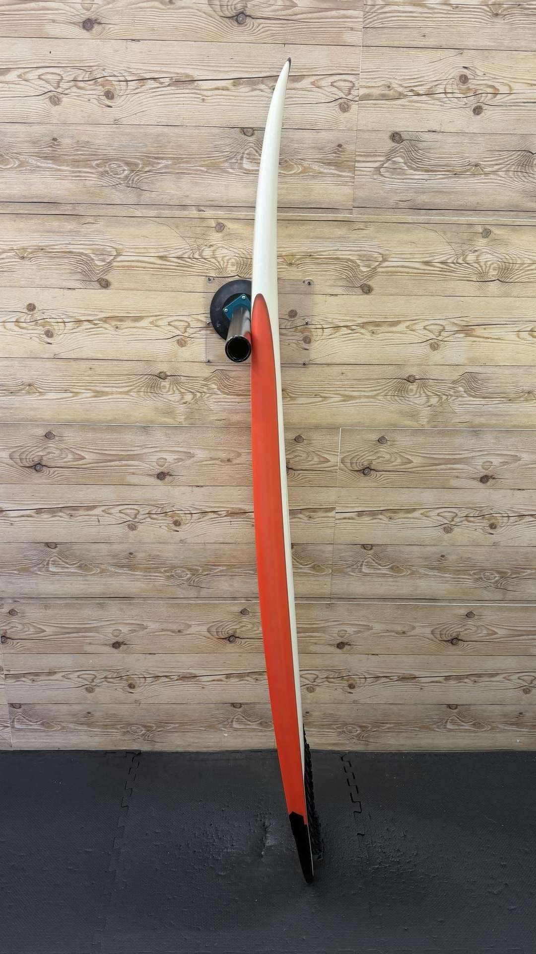 The Dark Horse 5'10"