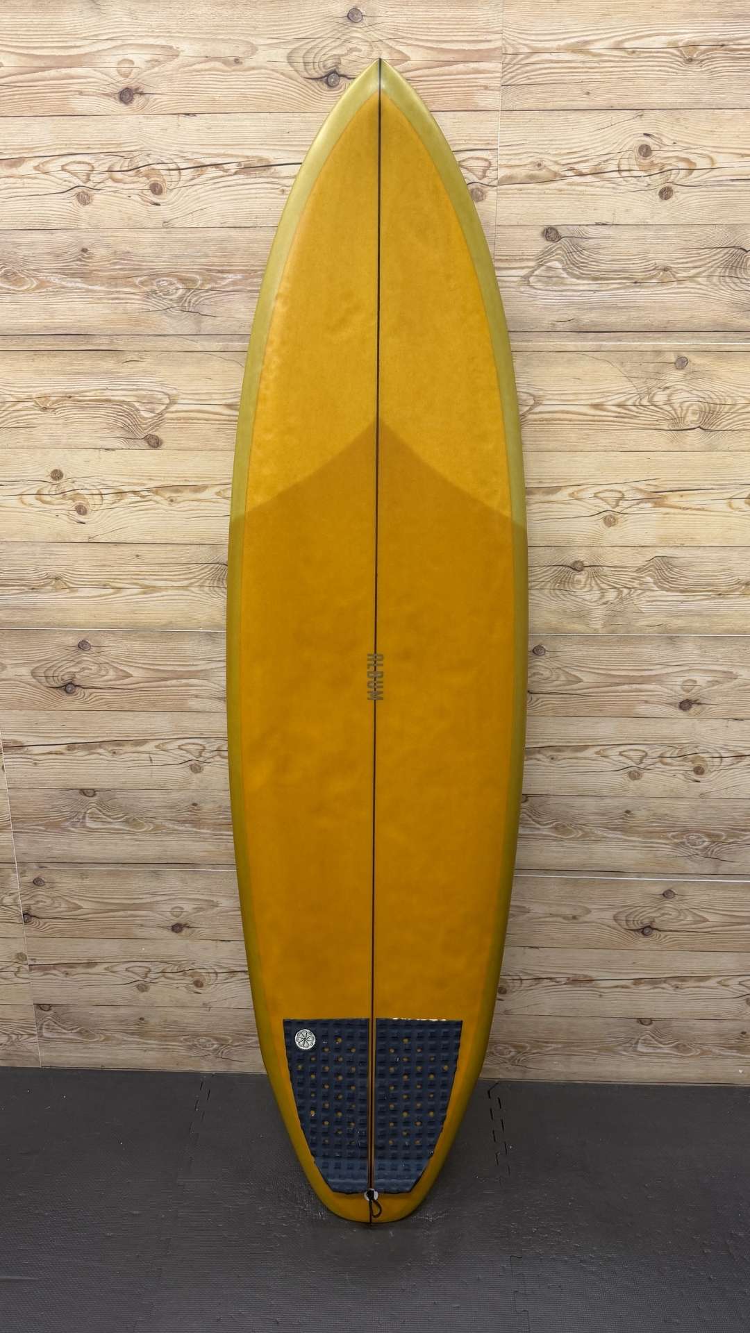 Delma 6'4"