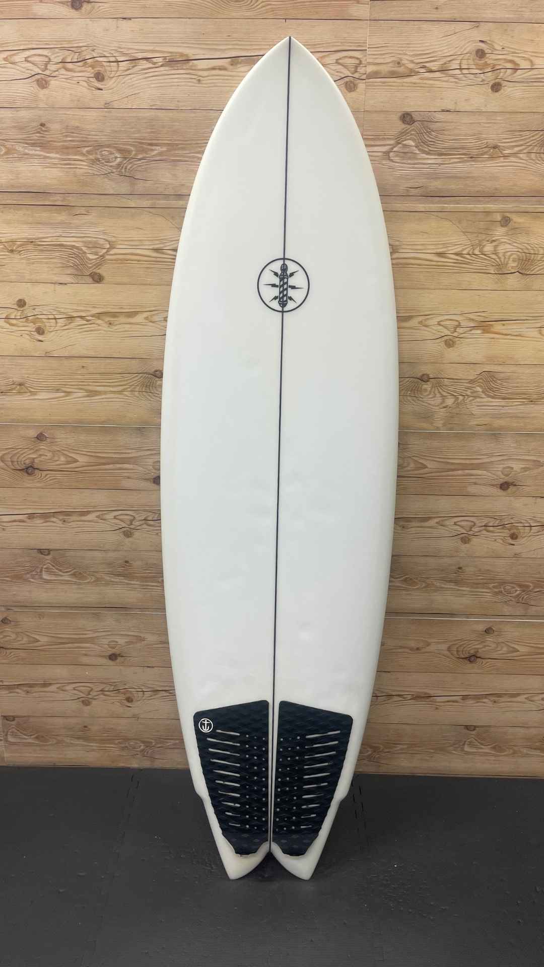 Twin + 1 Winged Fish