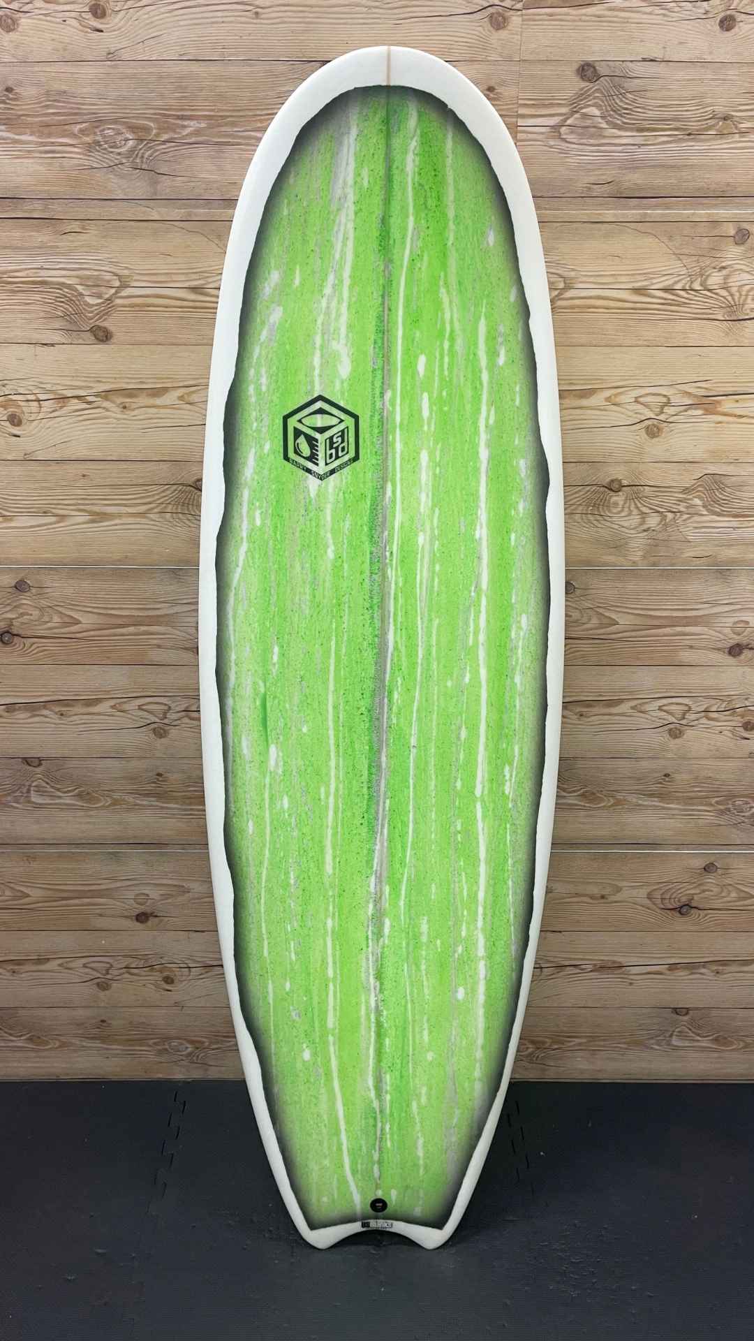 Roswell 5'8"
