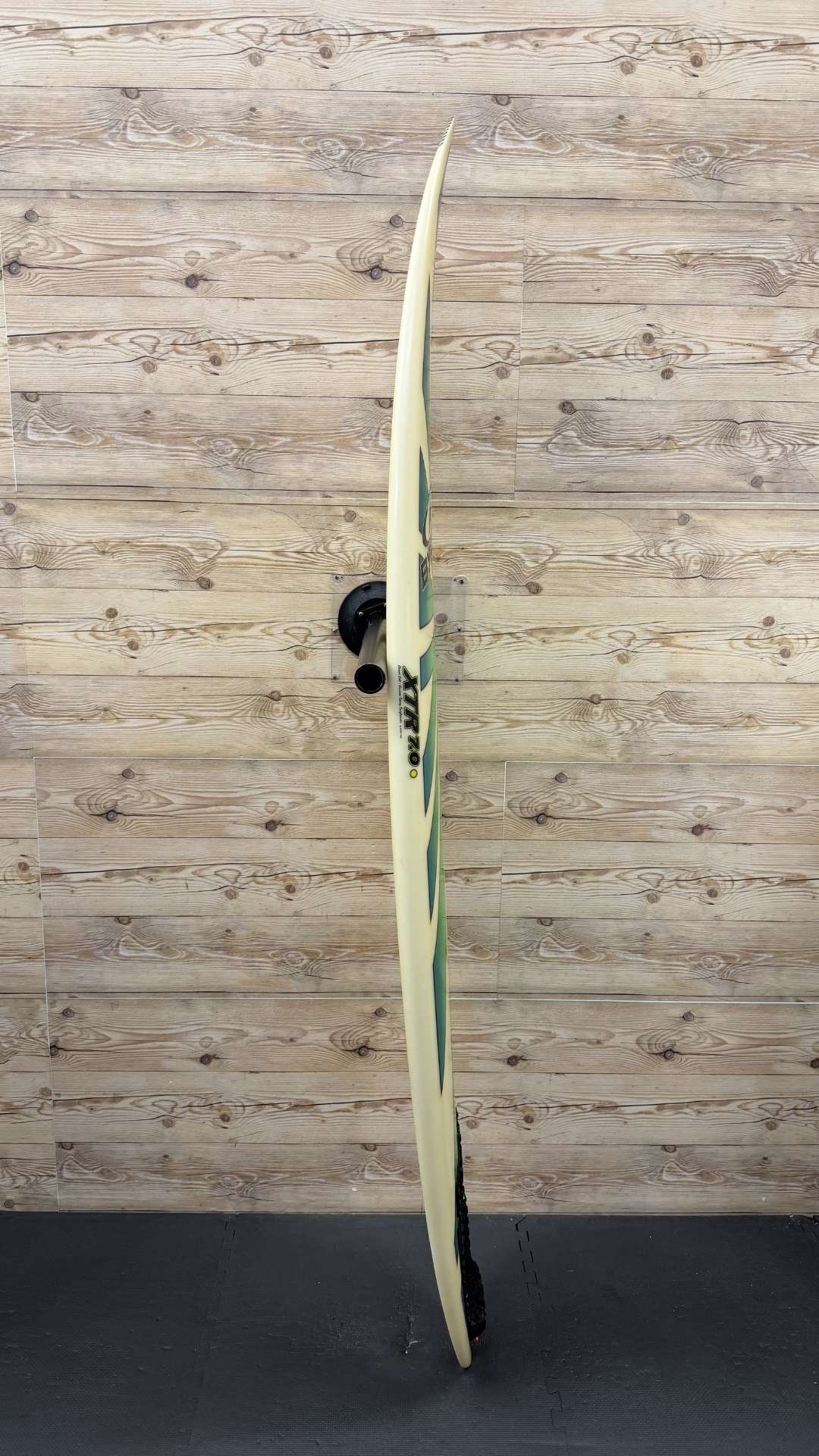 Thruster 6'10"