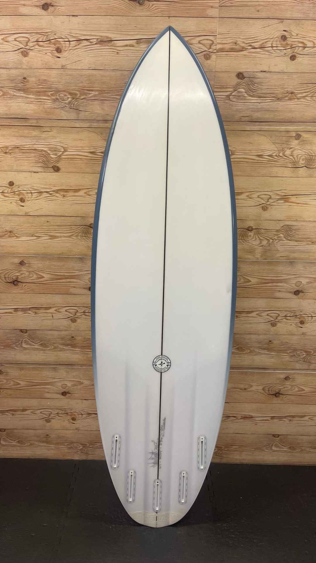 5 Fin Channel Bottom 6'1"