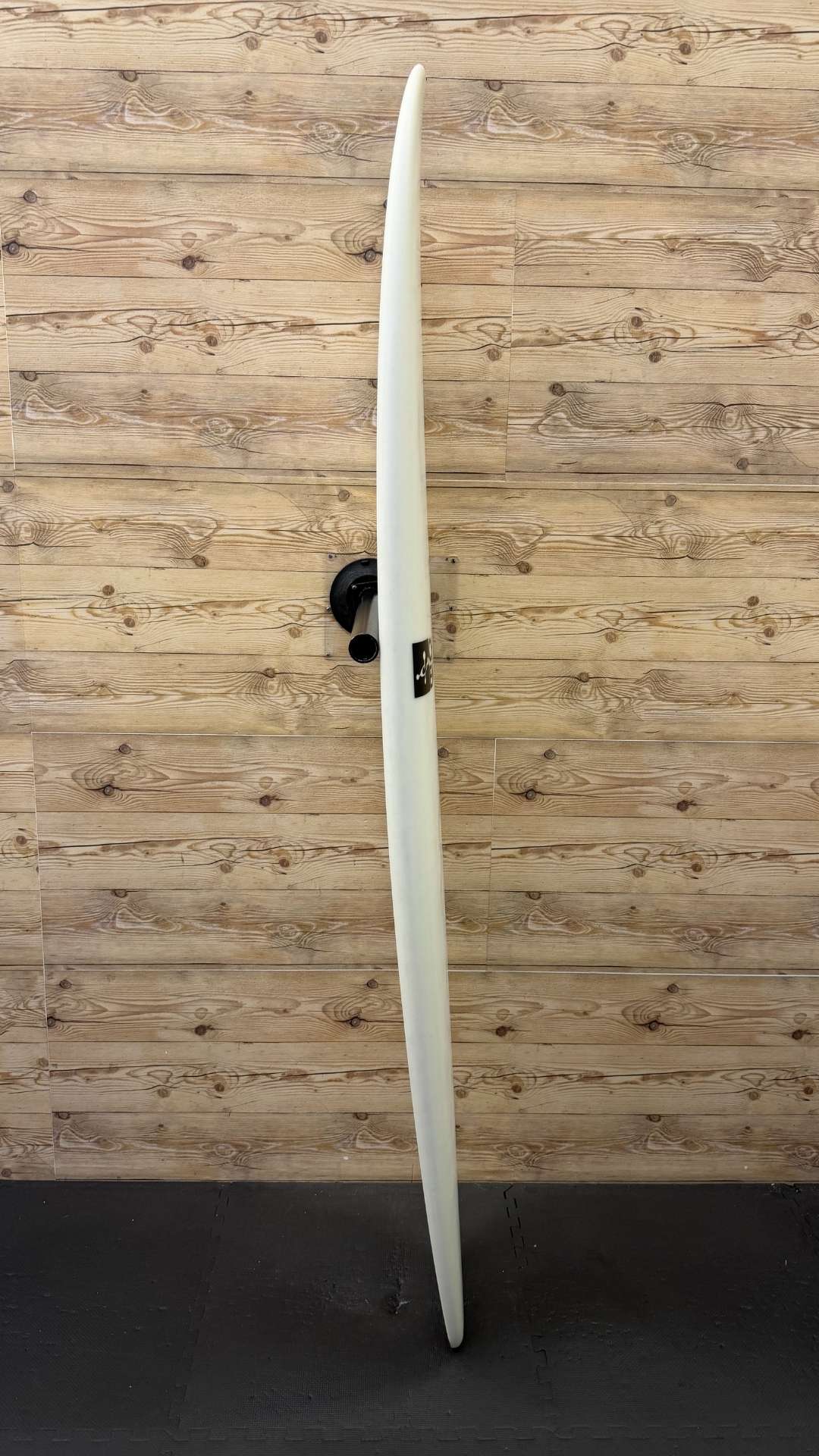 Minion 6'10"