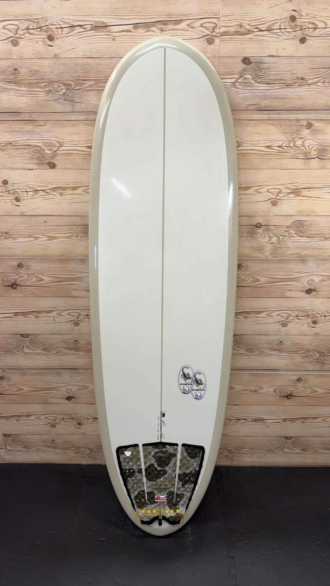 Scorpion 5'10"