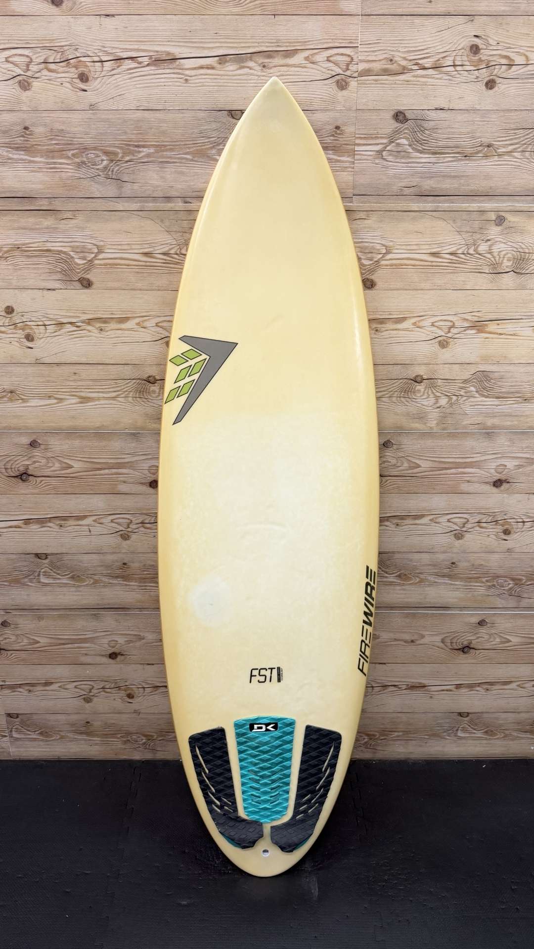 Dominator 5'10"
