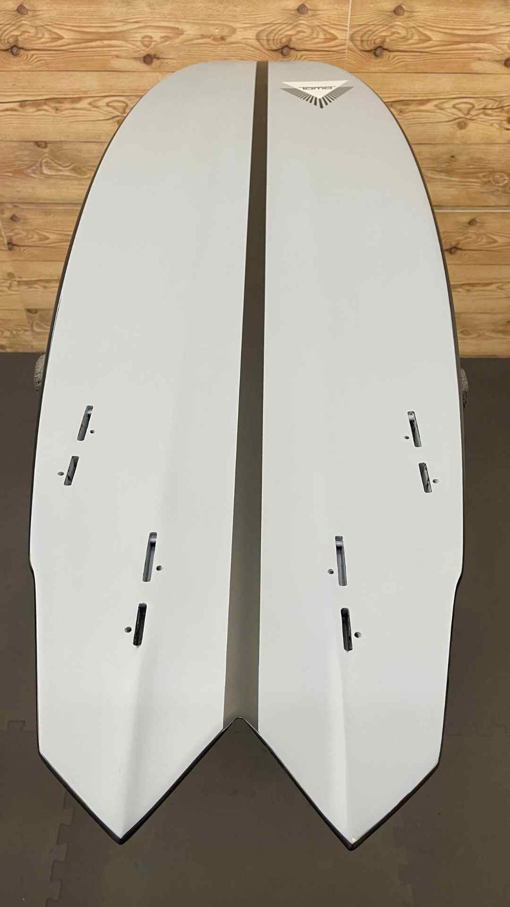 El Tomo Fish *Blem 5'5"