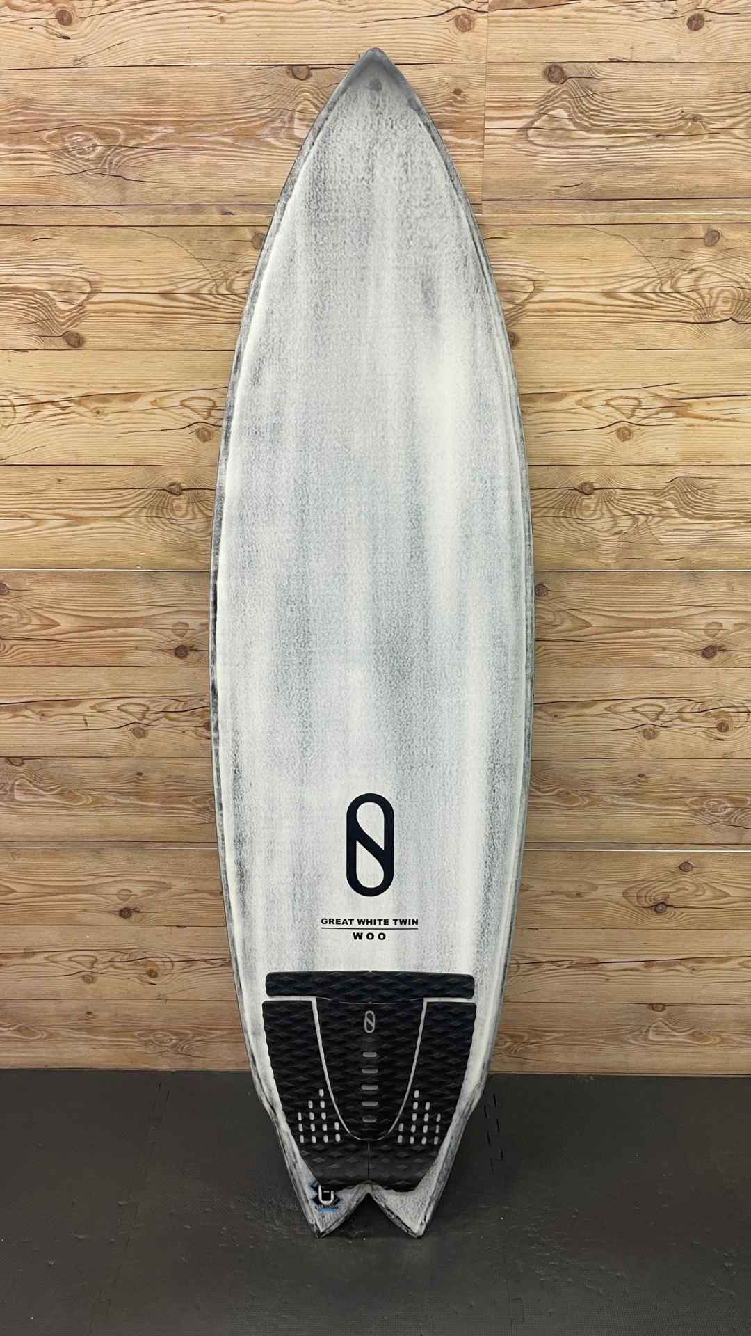 Great White Twin 5'8"
