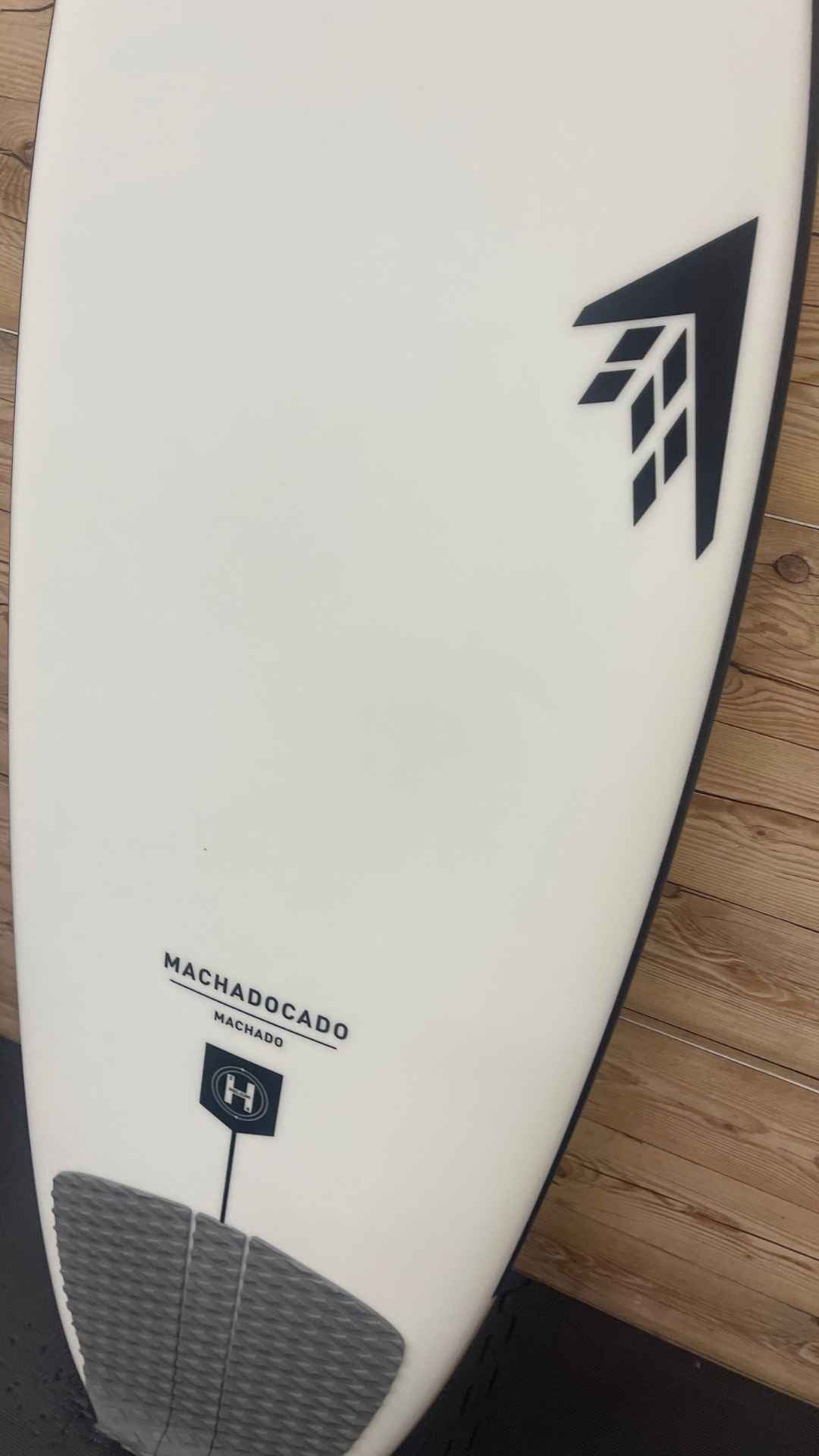 Machadocado 5'4"