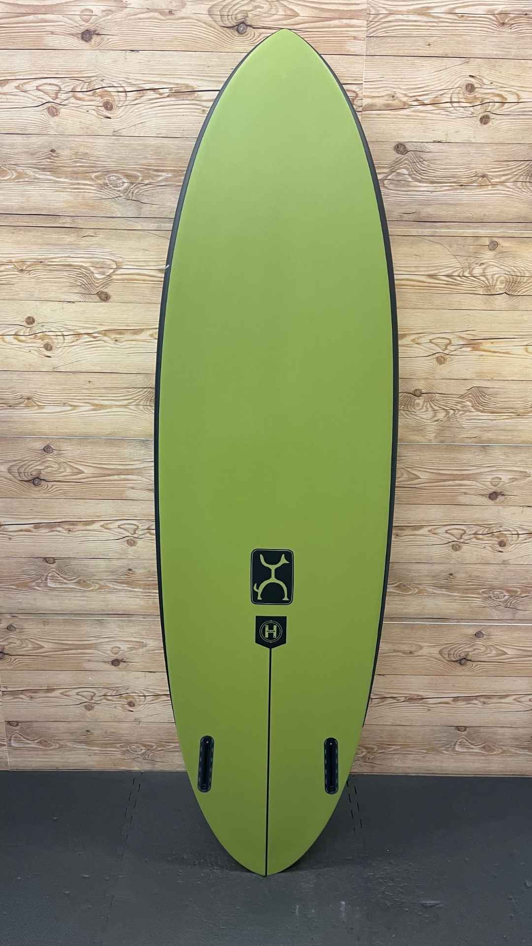 Sunday 6'4"