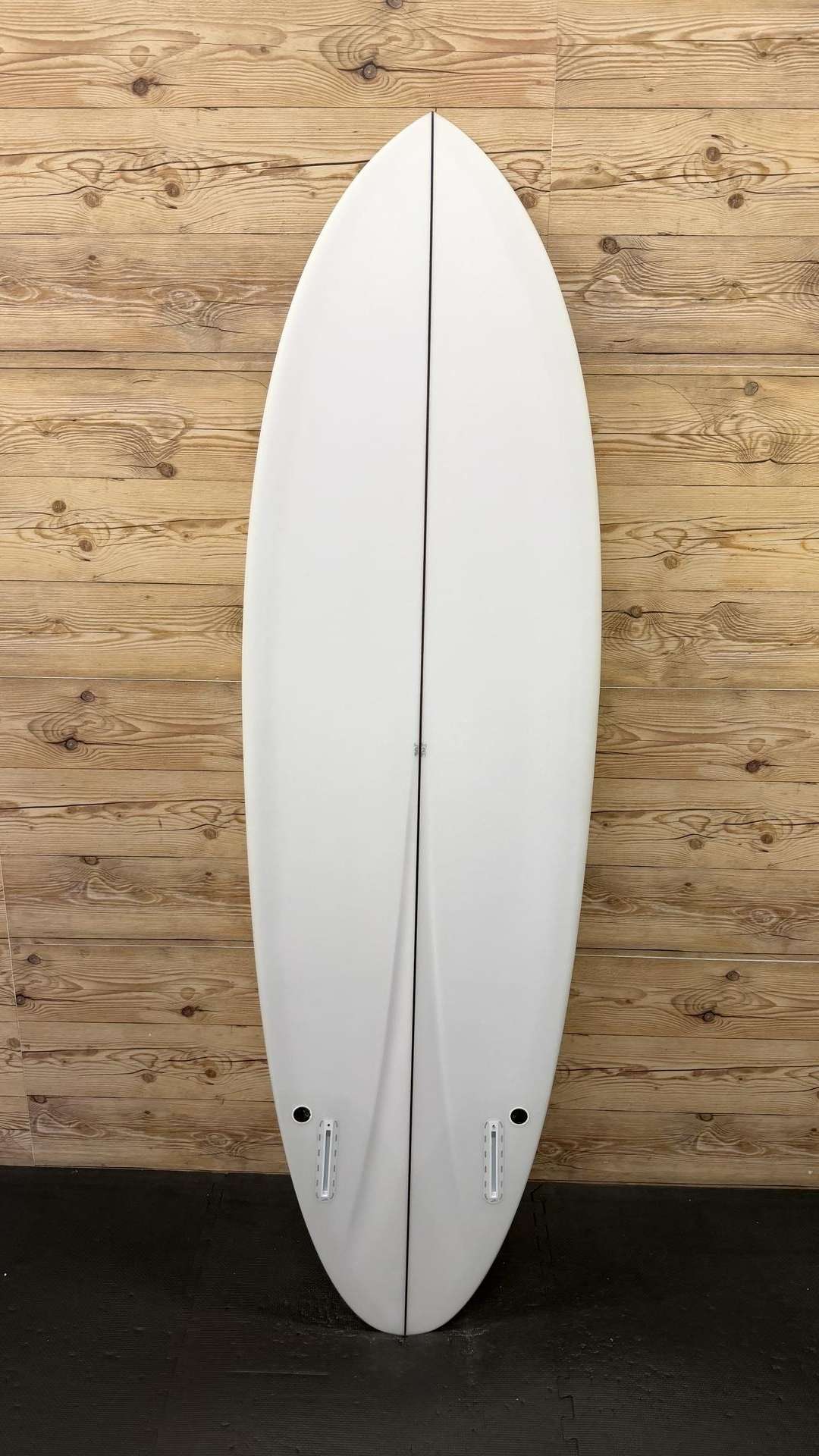 FM 6'2"