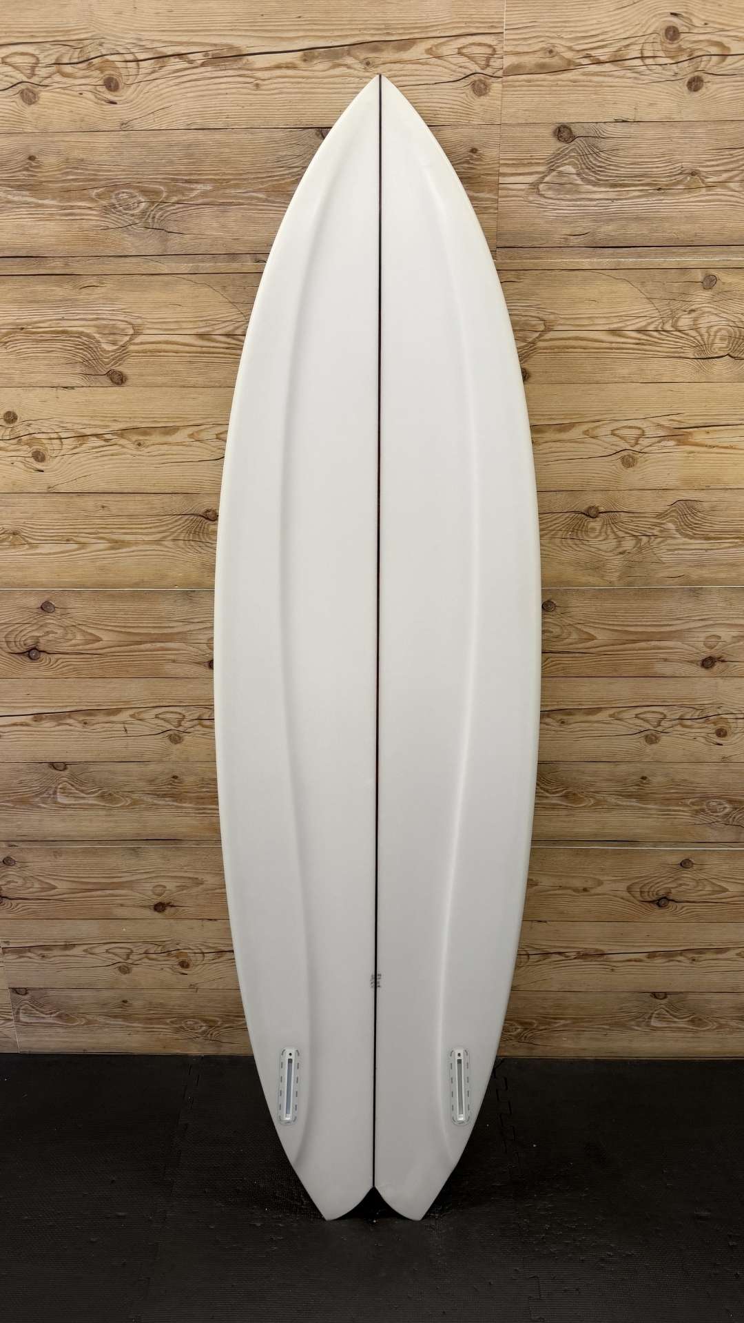 Pedestrian Ship 5'10"