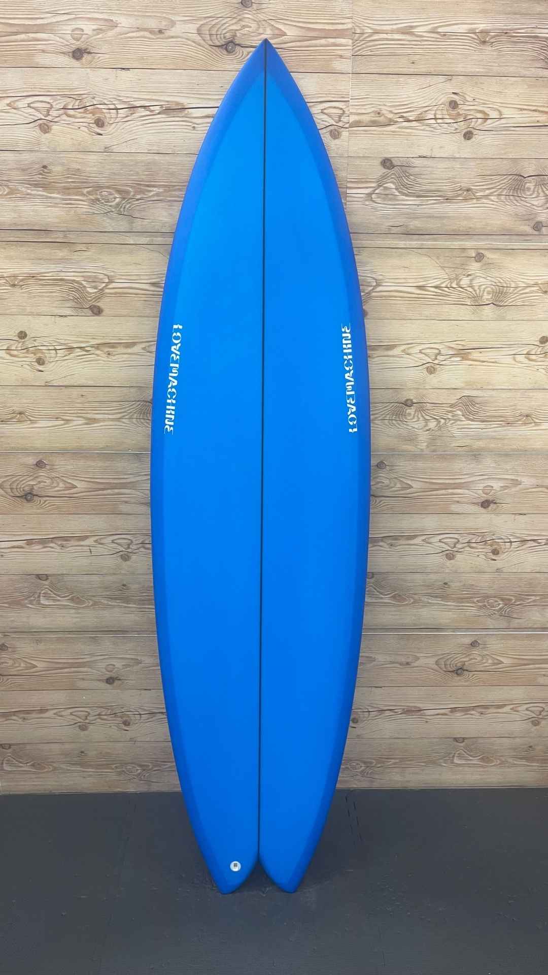 Pedestrian Ship 6'4"