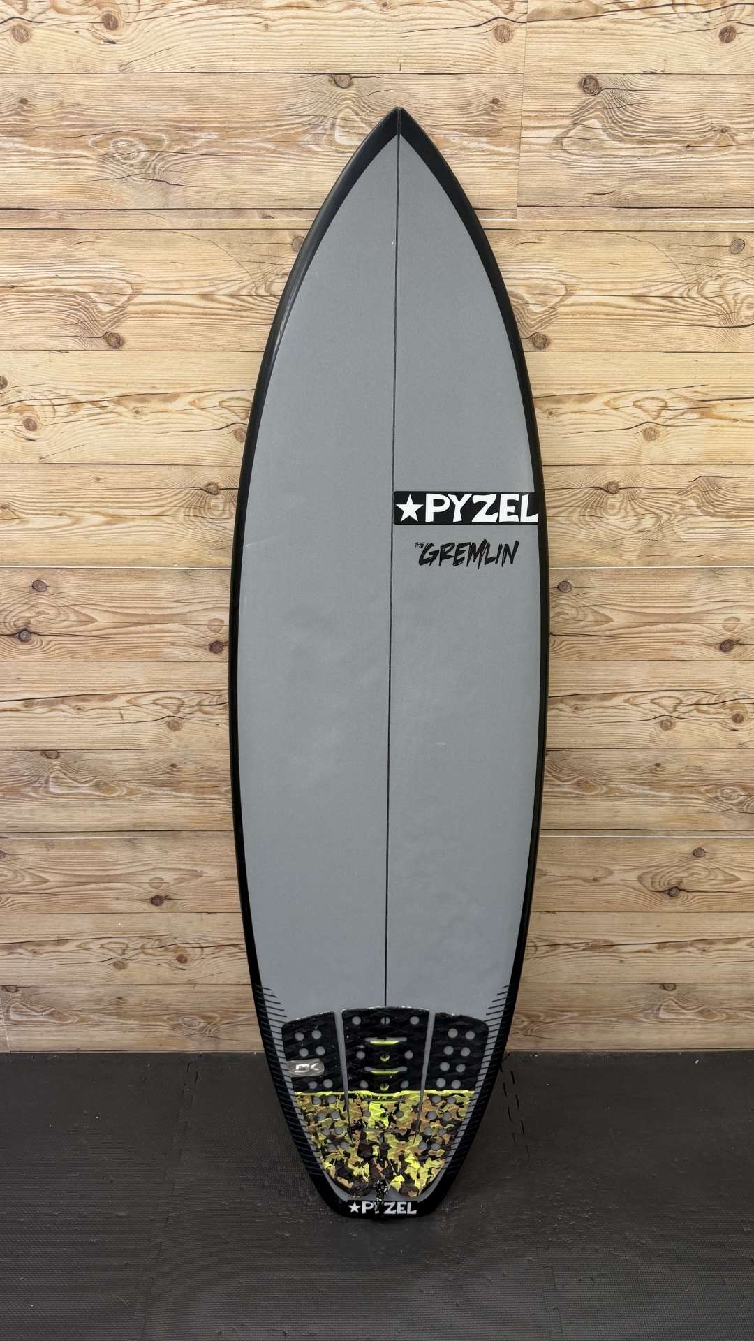 Gremlin 5'6"