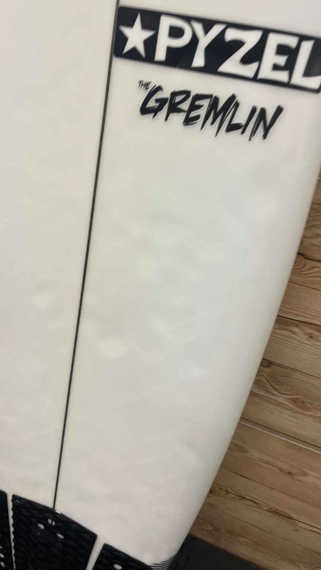 Gremlin 5'7"