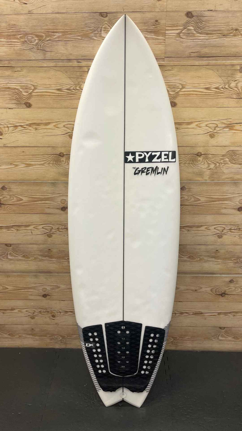 Gremlin 5'7"