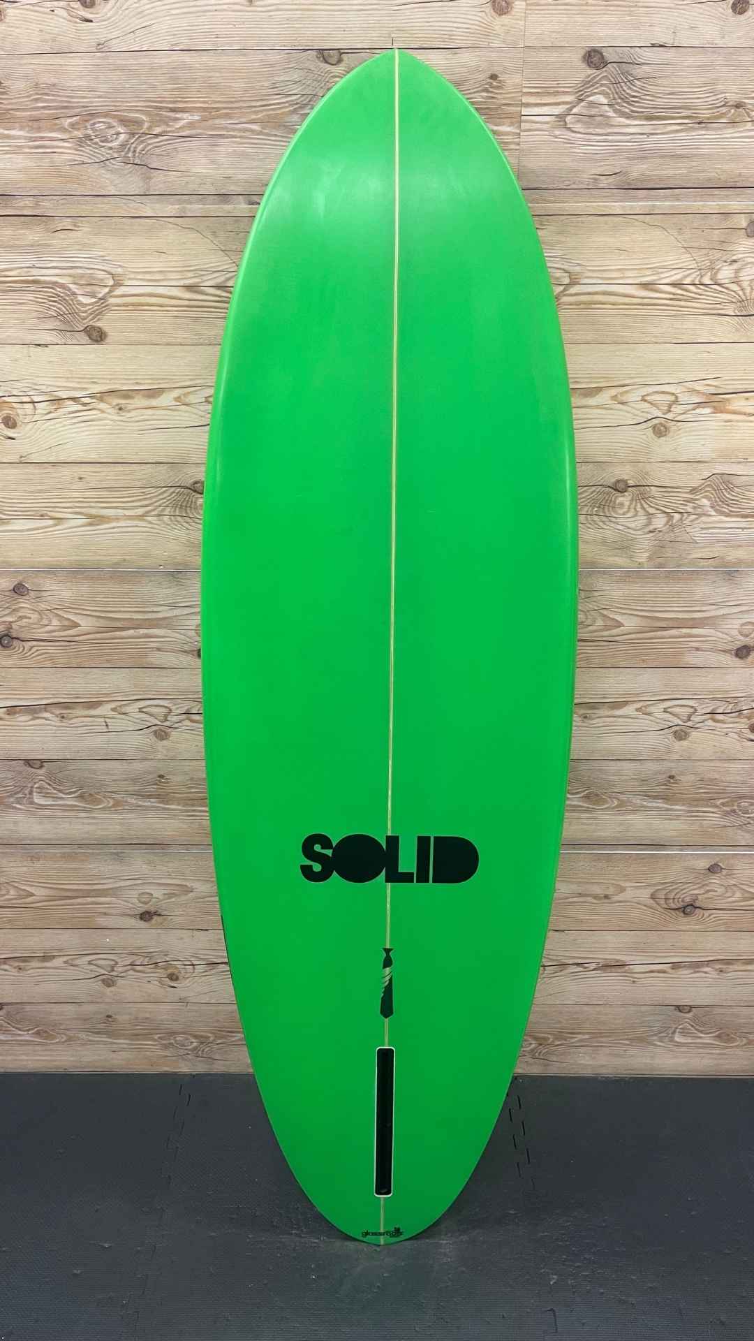 Bachelor 5'8"
