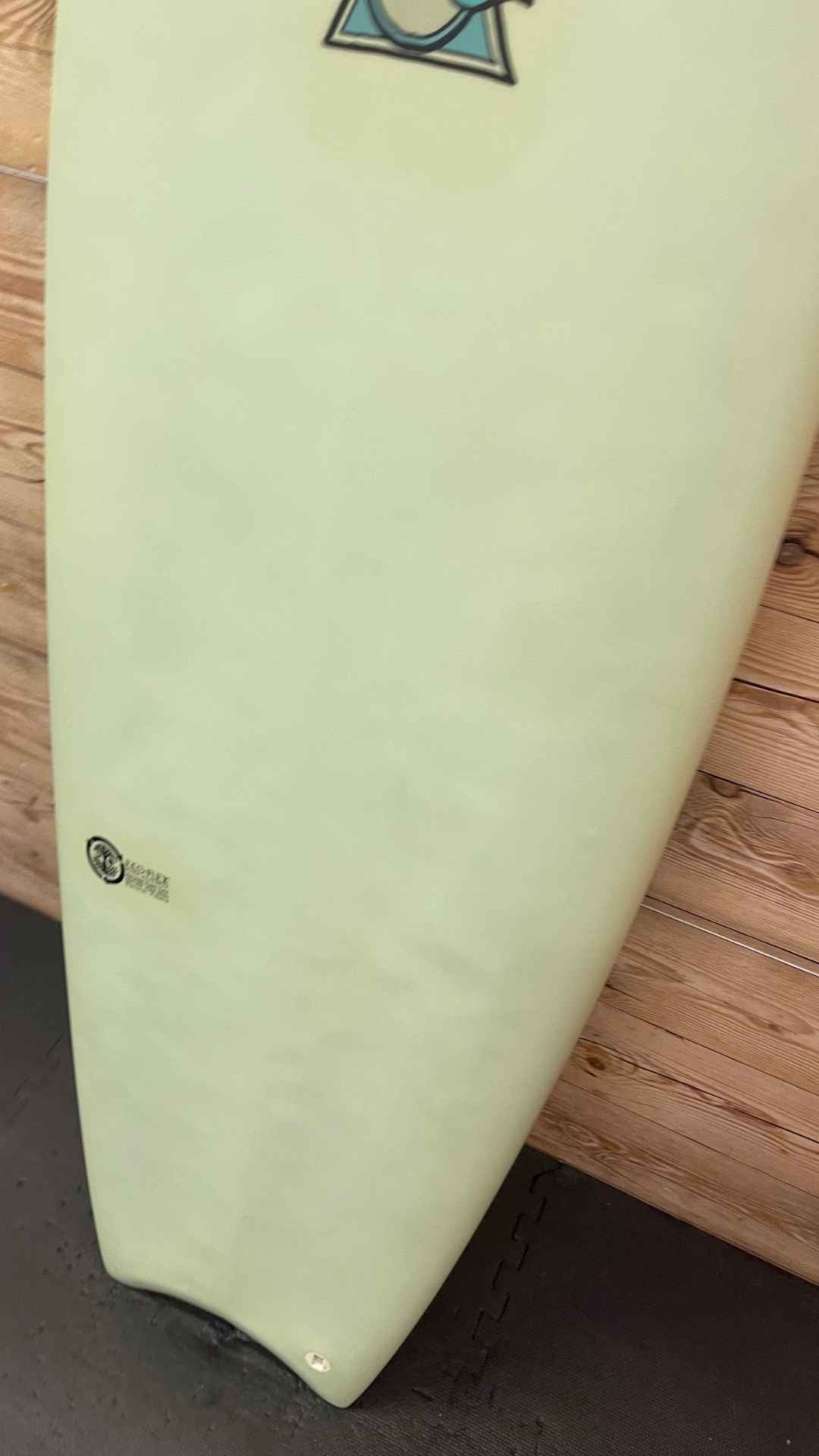 AO Twin Keel 5'8"