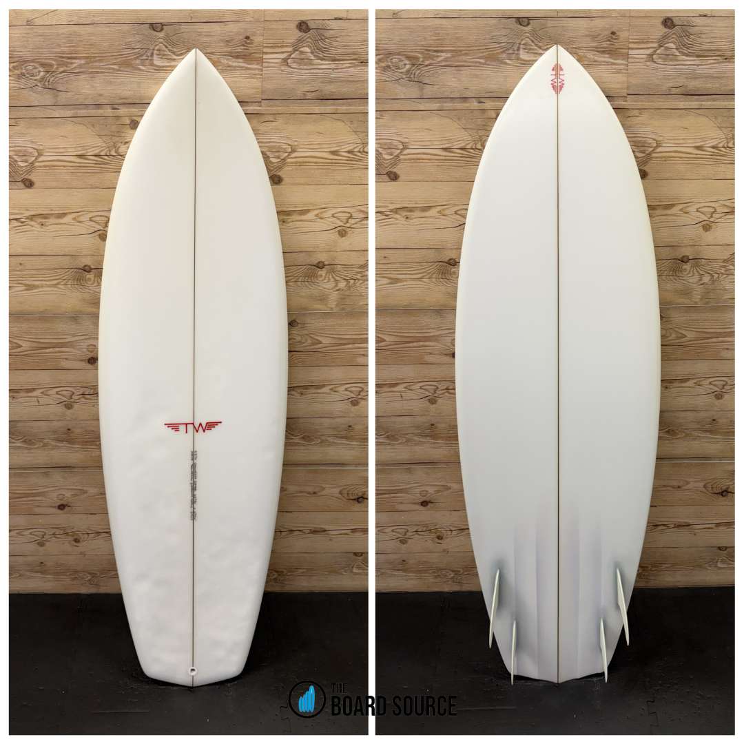 Channeled Zipper 5'5 3/4"