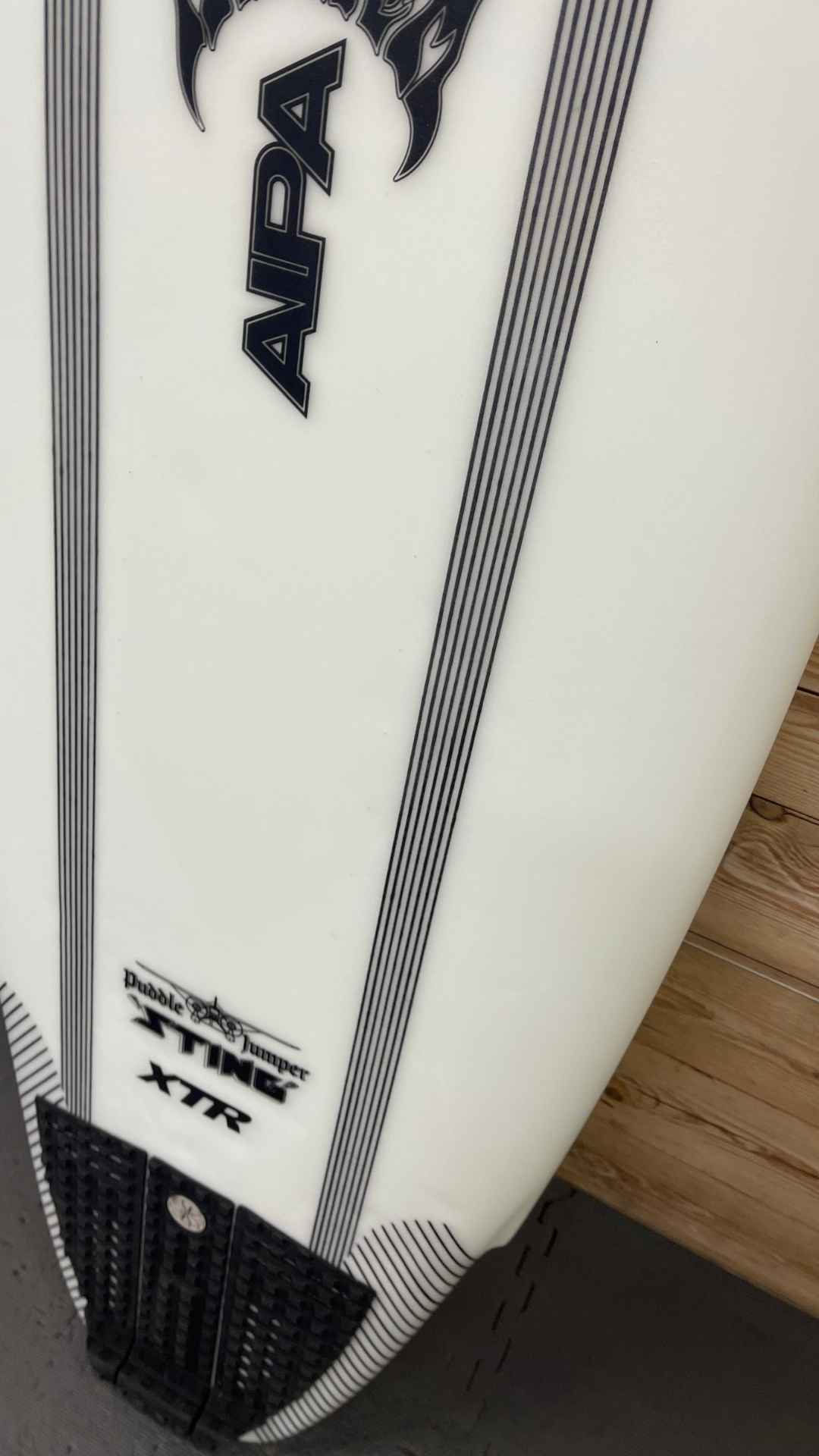 Used Lost Puddle Jumper Sting 5'5