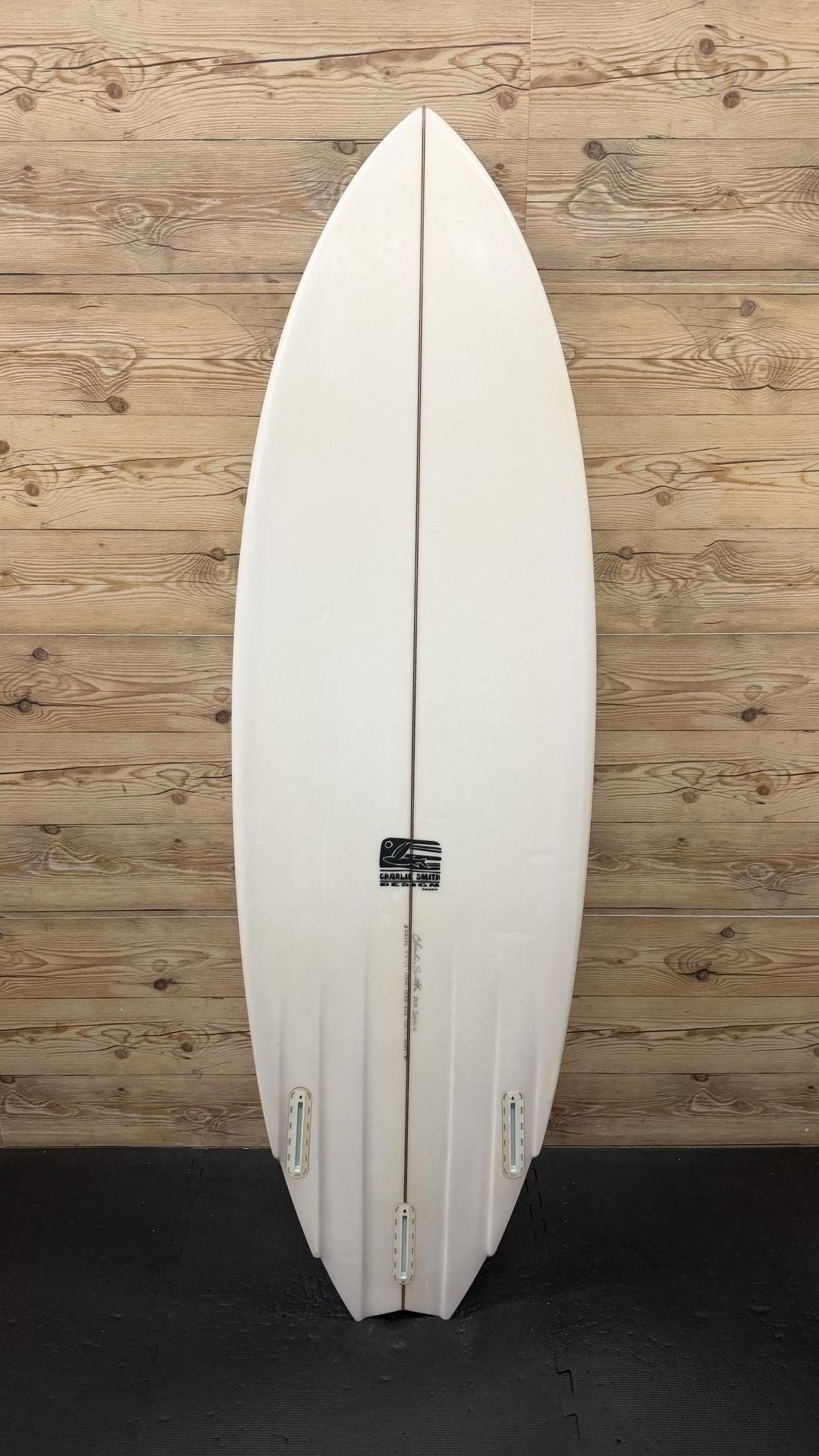 Channel Tri 5'9"