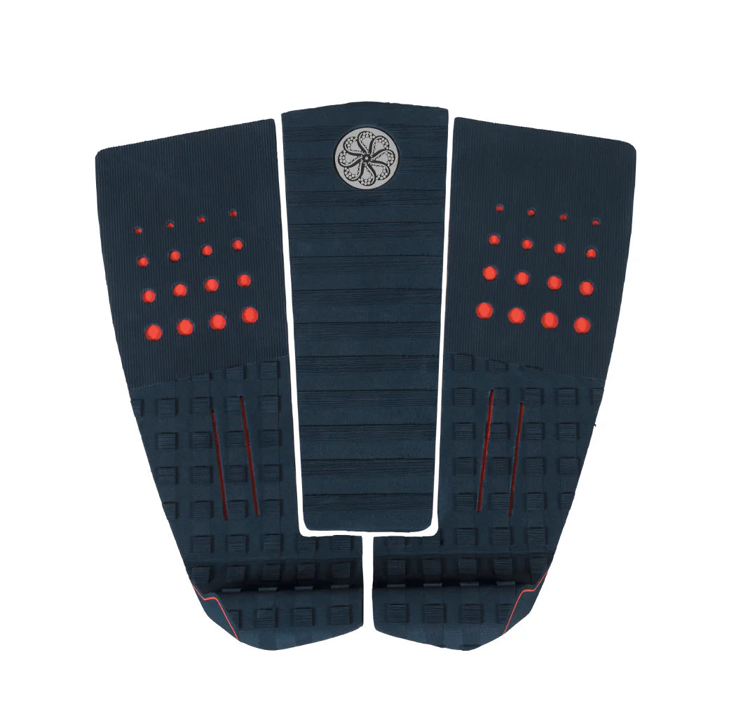 Dion Agius IV Traction Pad