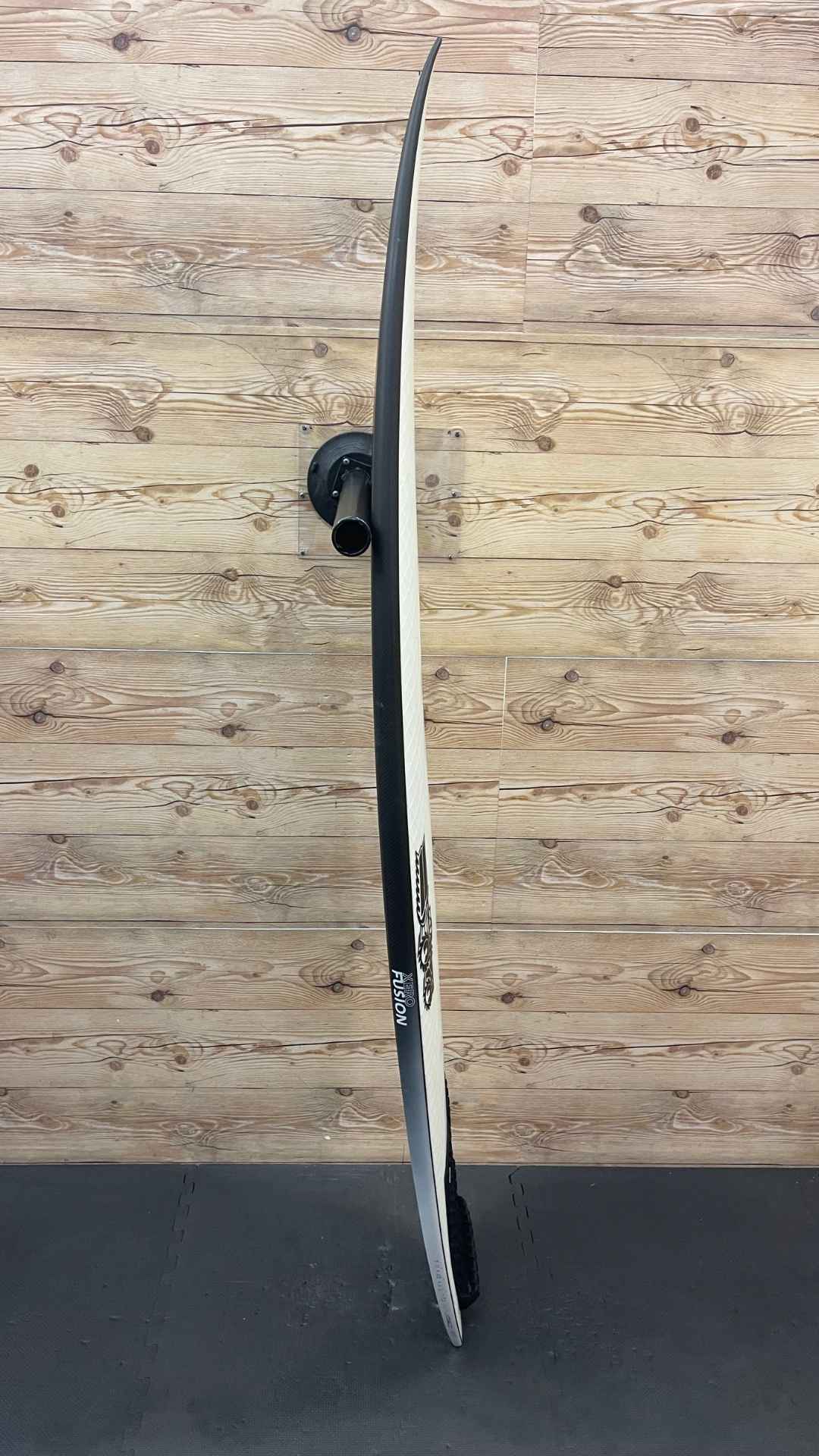 Surf Used Shortboards: JS Industries Xero Fusion 5'11