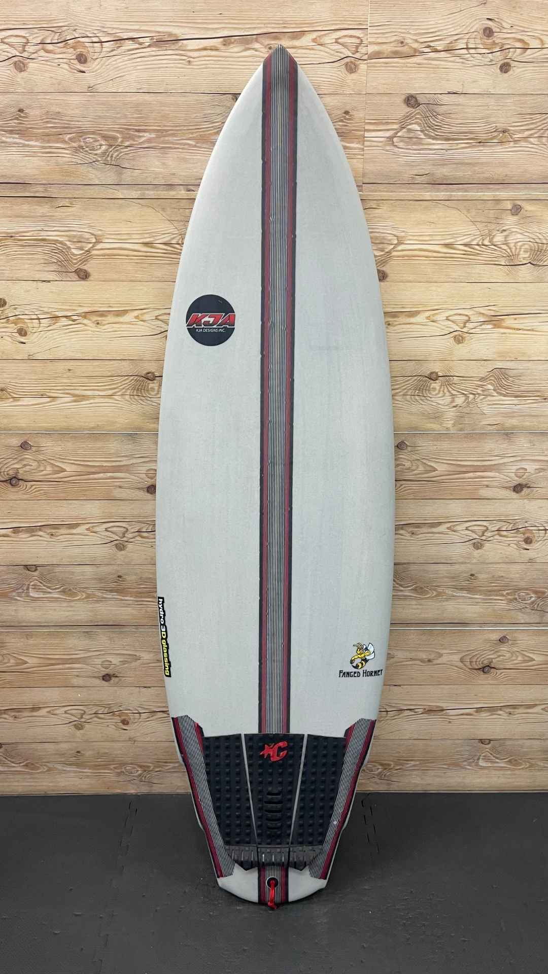 Fanged Hornet 5'10"