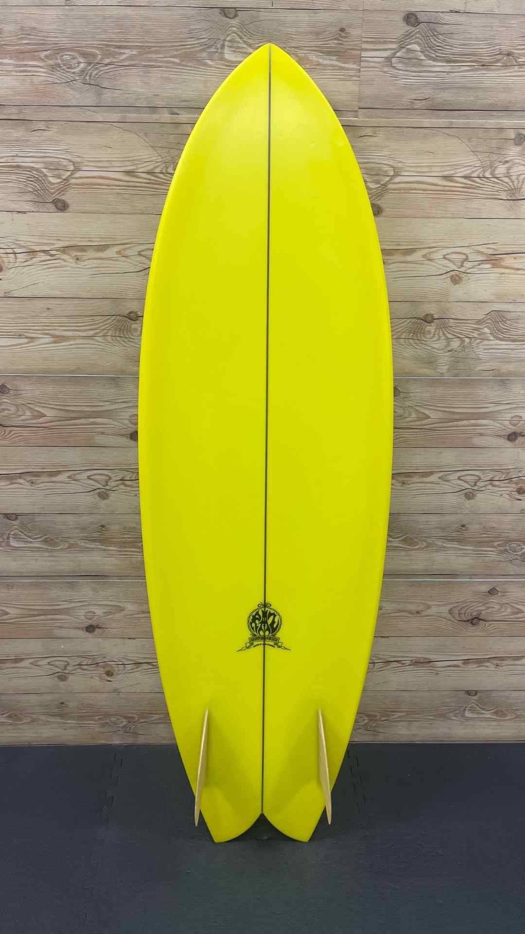 Used NewKreations Surf 5'5 Used NewKreations Surf 5'5