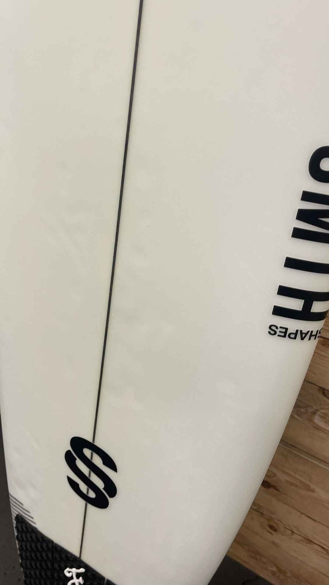Humanoid 5'10"