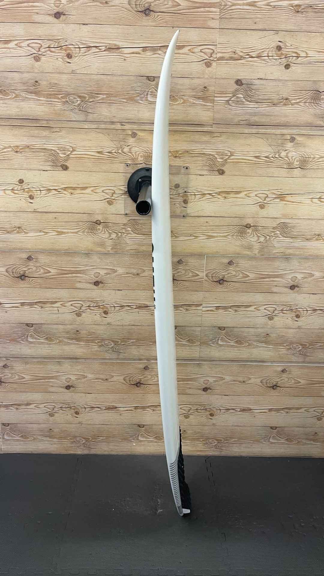 Humanoid 5'10"