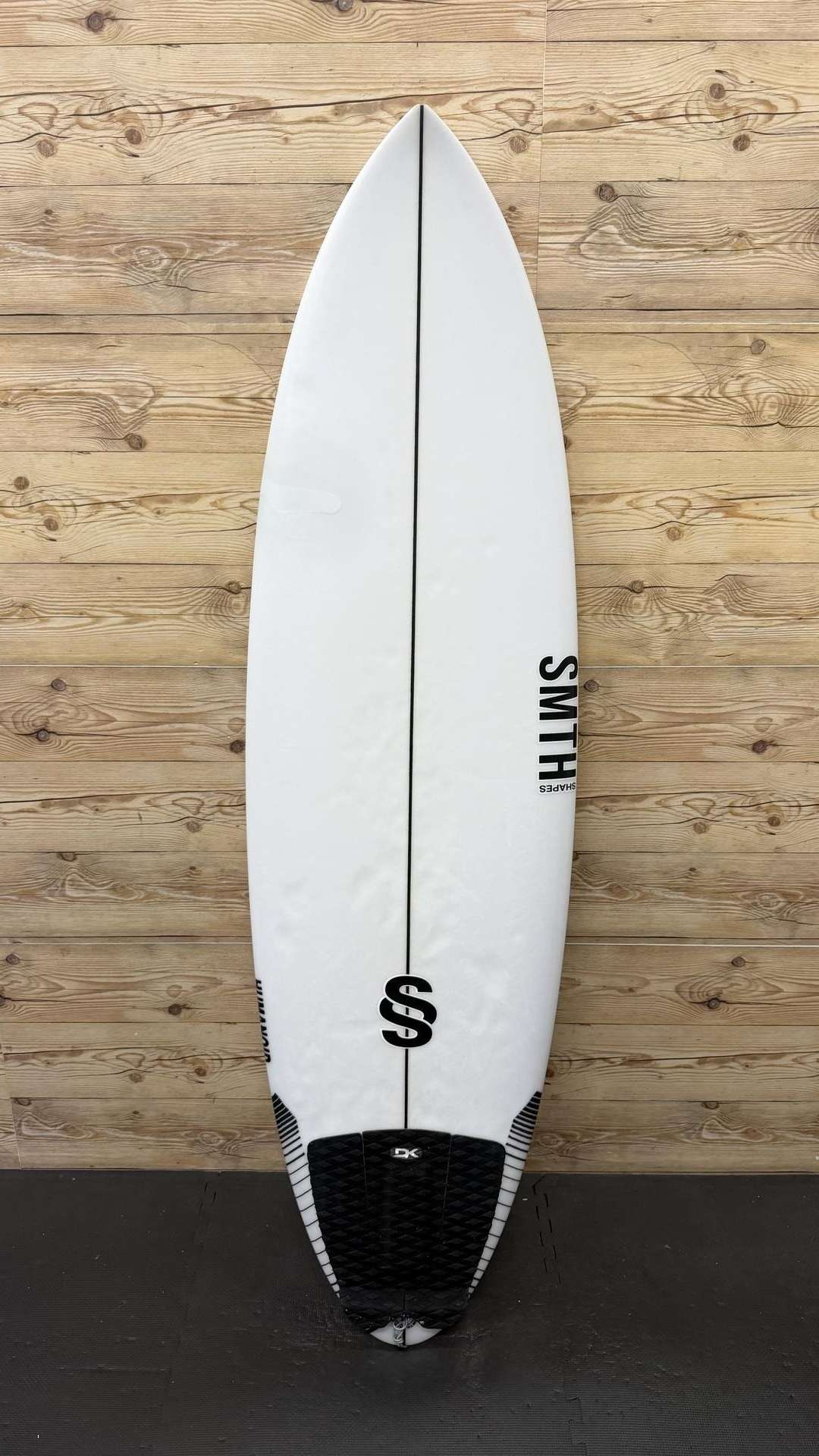 Humanoid 5'11"