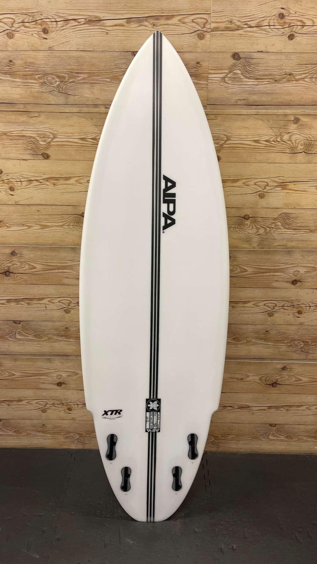 AIPA surfboads アイパ サーフボード 6'9 EPOXY For Sale: Used Surfboards - Aipa DNA 5'10
