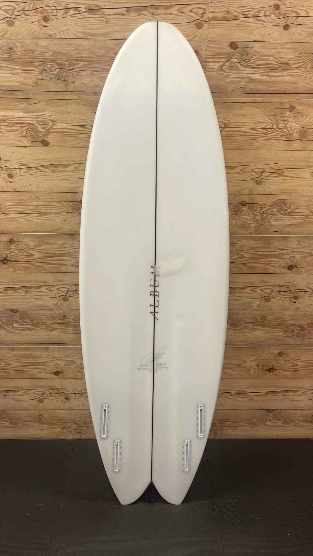 Vesper Blnt 5'9"
