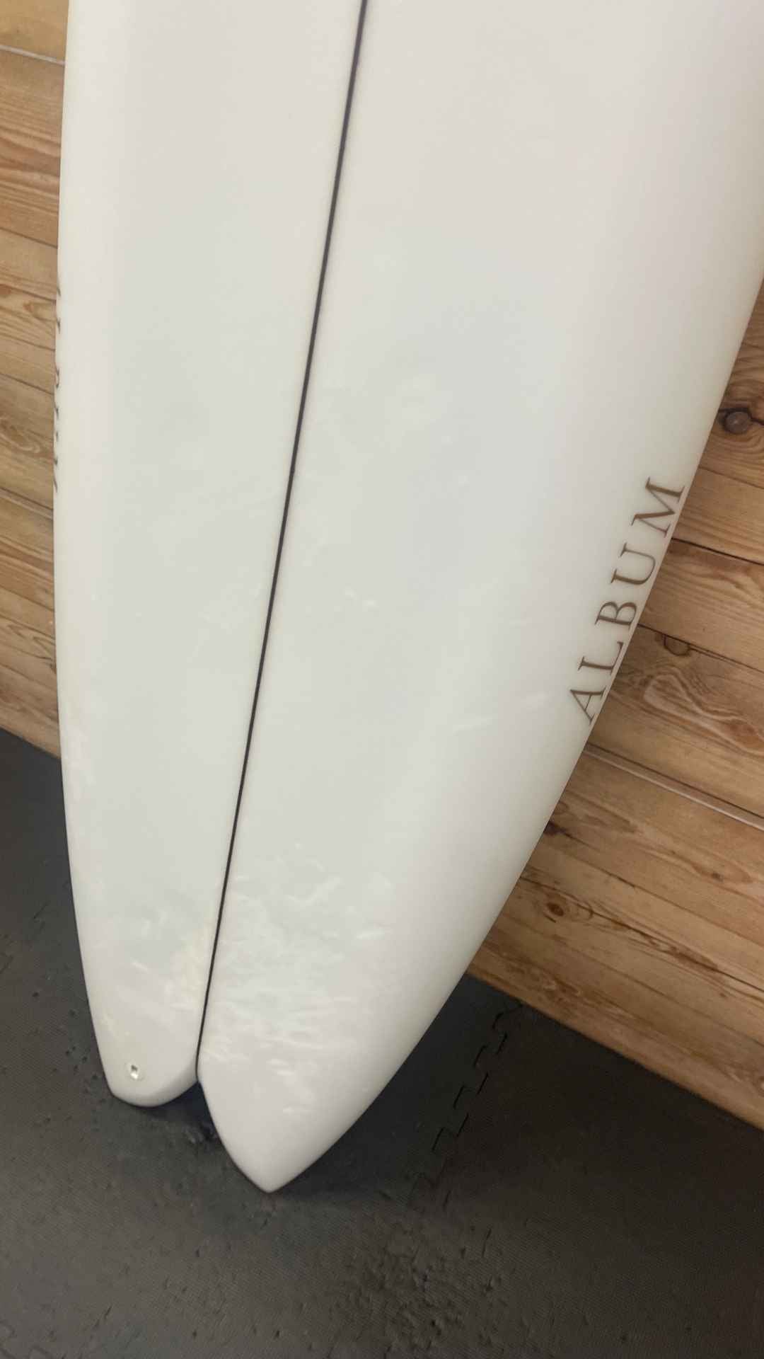 Vesper Blnt 5'9"