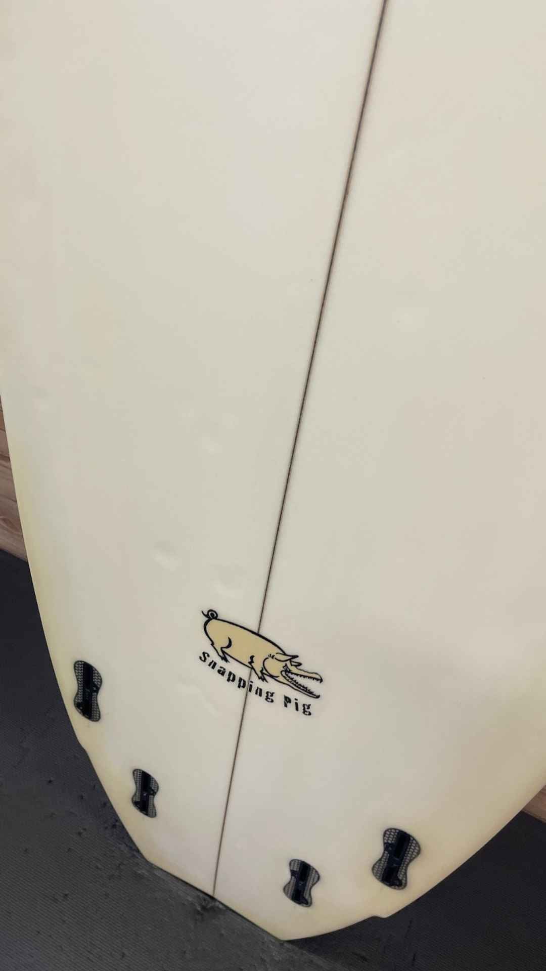 Snapping Pig 6'2"