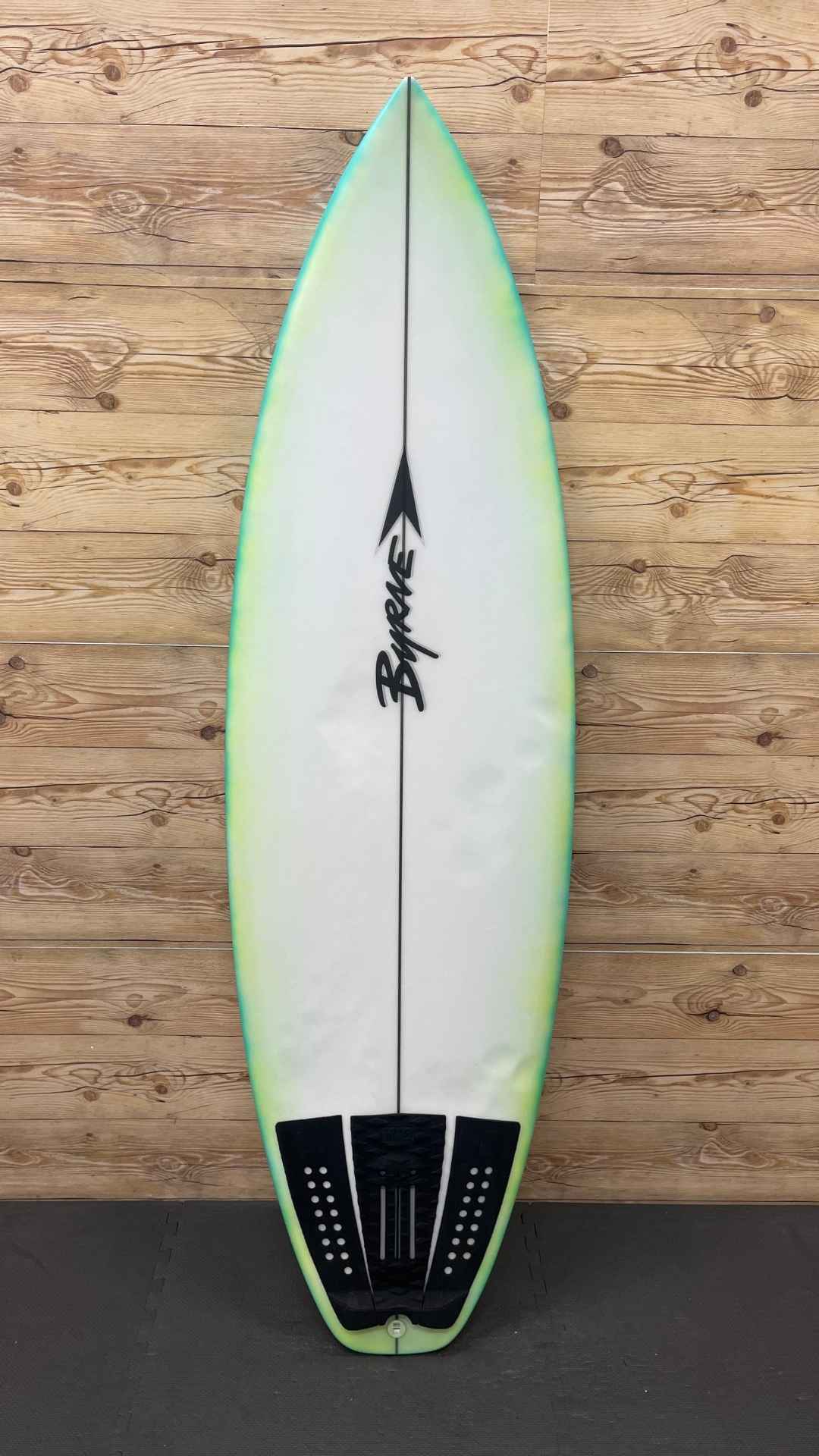 美品　BYRNE　サーフボード　5'9 Byrne Michael Baron Surfboards 5 Fin 5'9