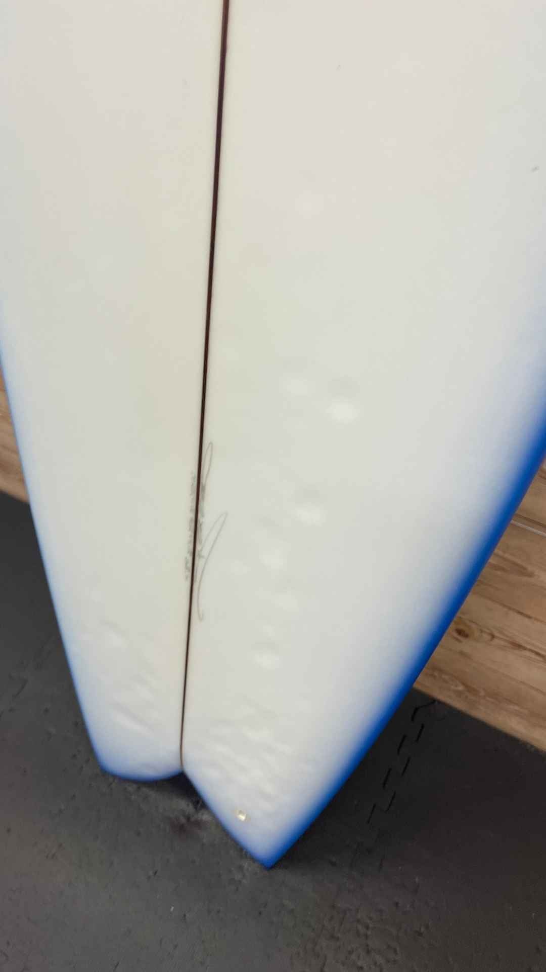 Myconaut 5'10"