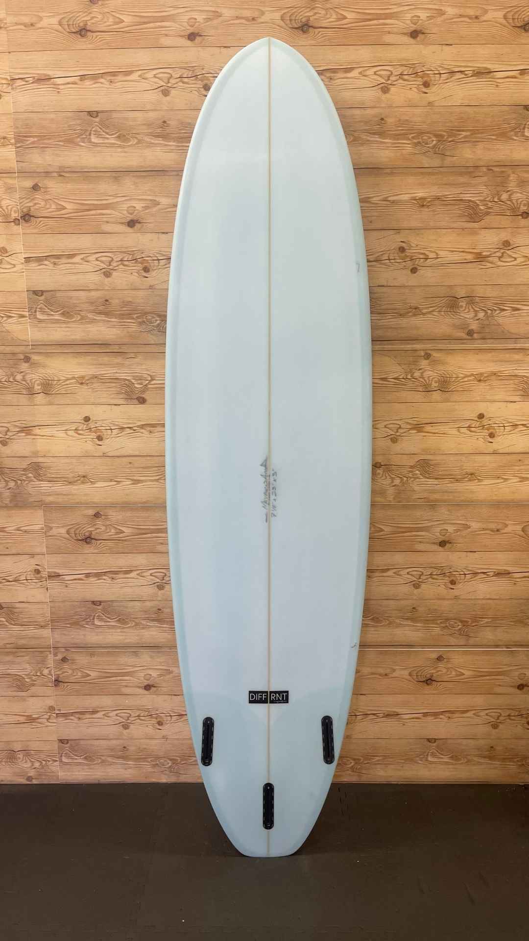 Tri Egg 7'10"