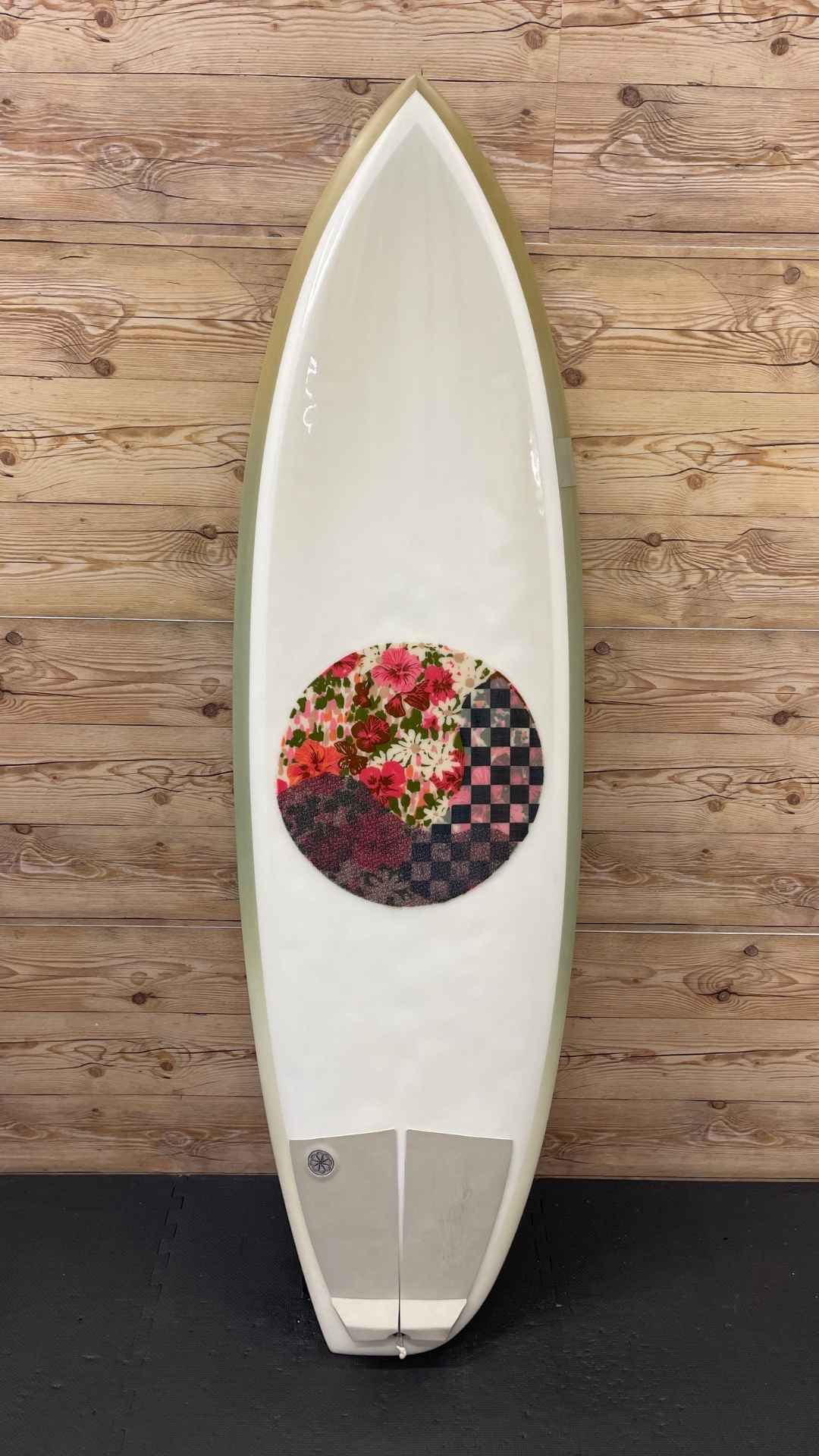 Asym Tri 5'8"