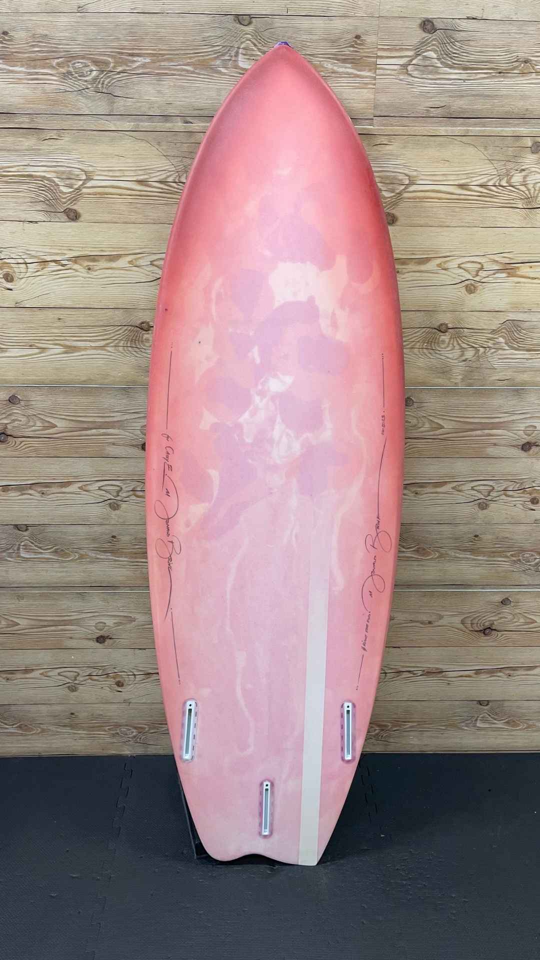 Asym Tri 5'6"