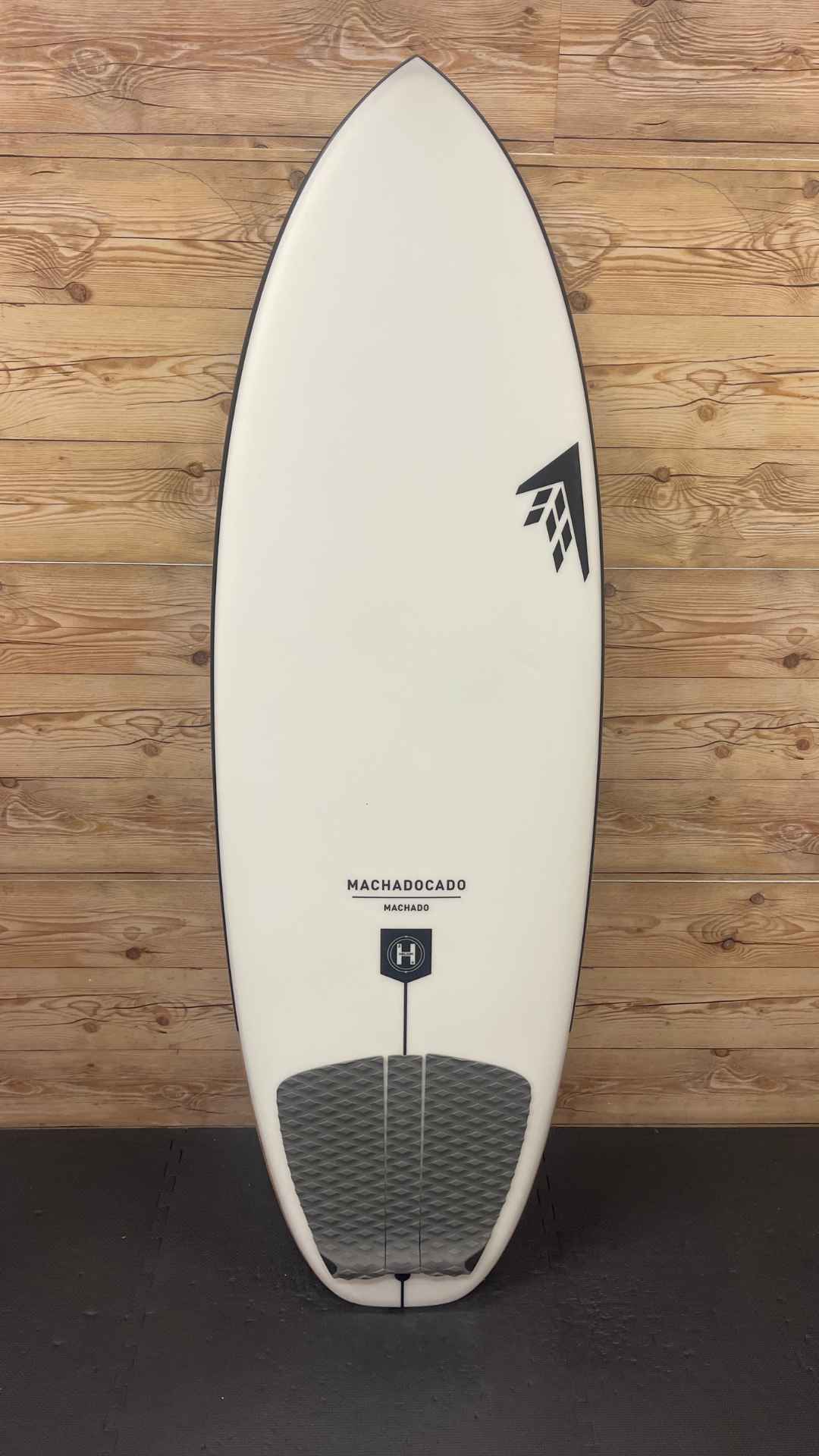 Machadocado 5'4"