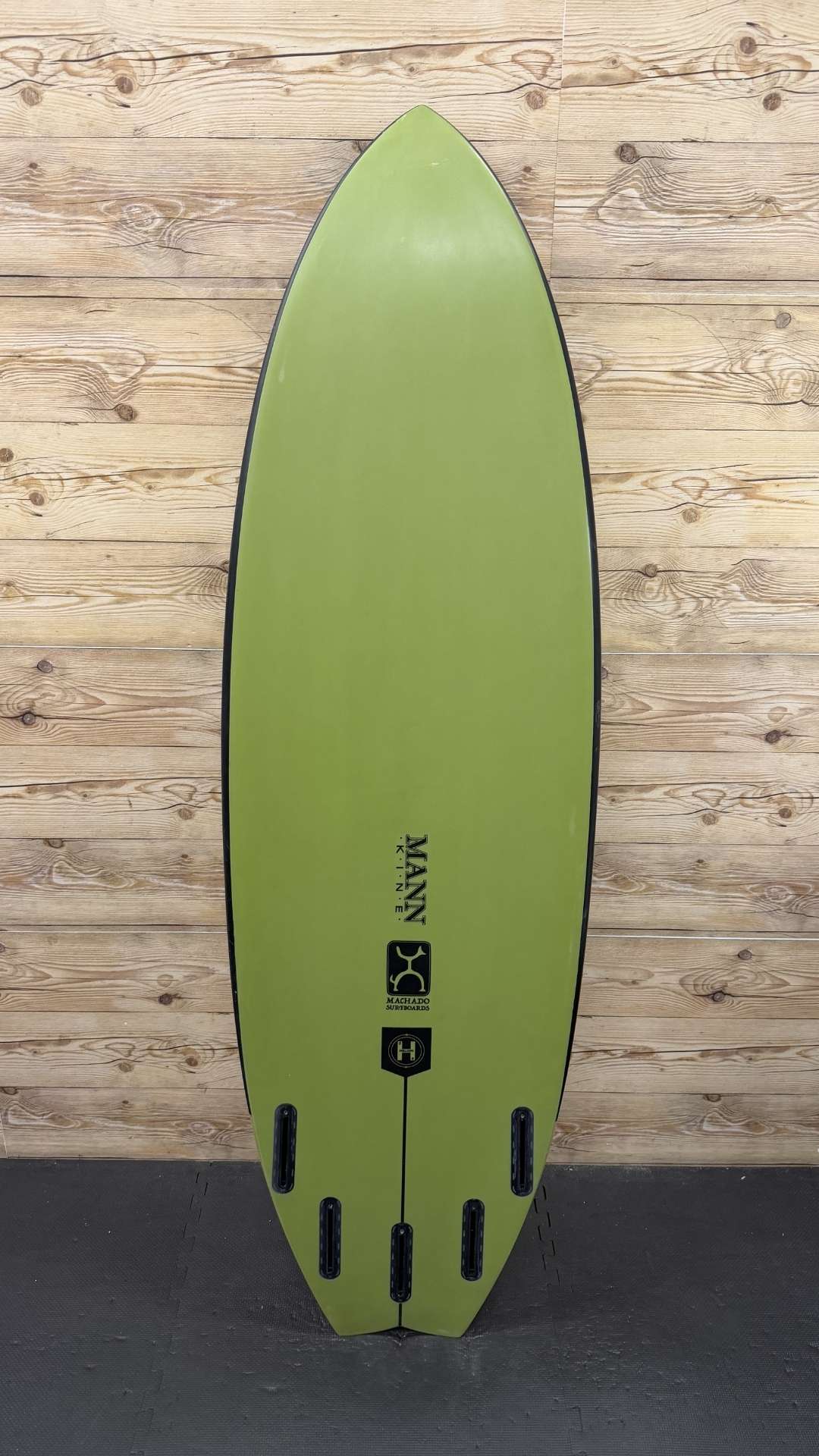 Mashup 5'9"