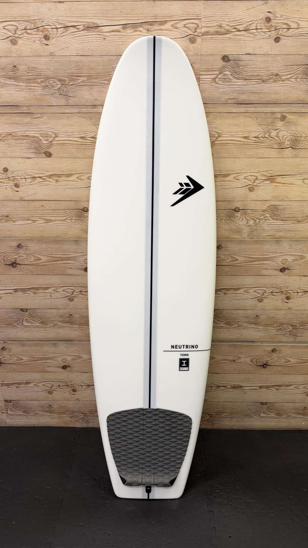 Neutrino 5'10"