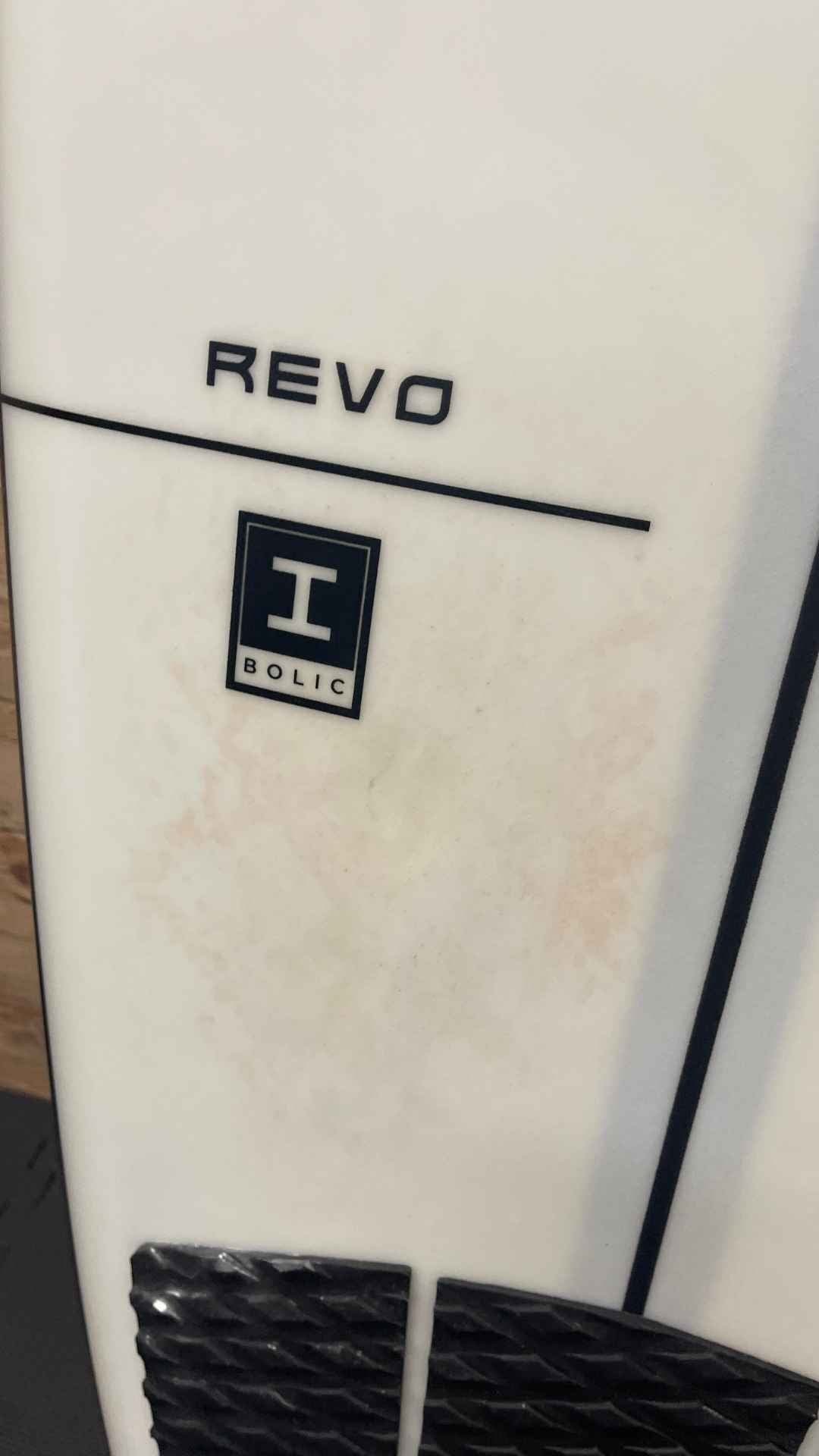 Revo 5'7"