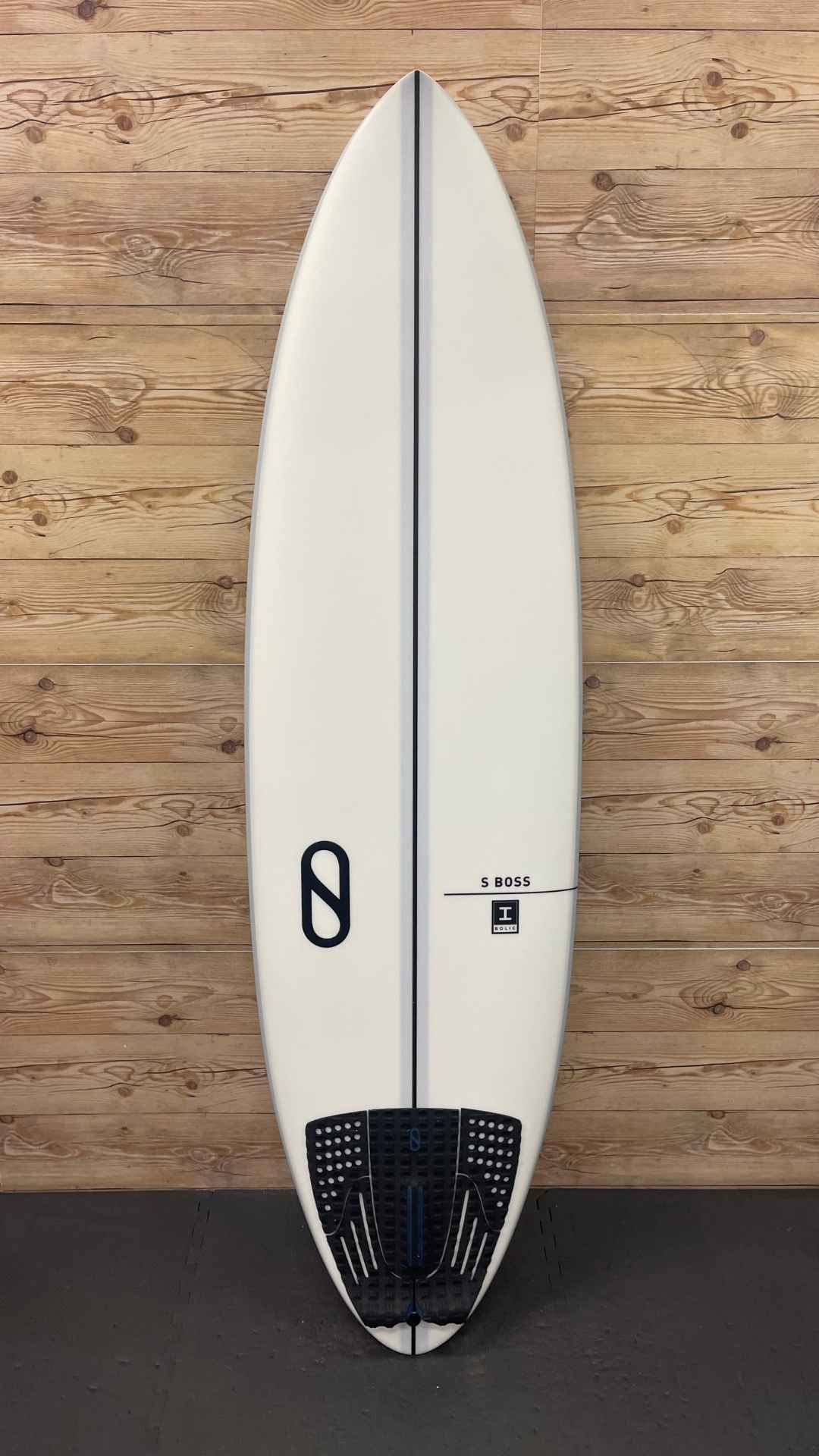 SLATER DESIGNS S BOSS 5’4” Slater Designs - S Boss – Surf 'n Show - by Noel Salas