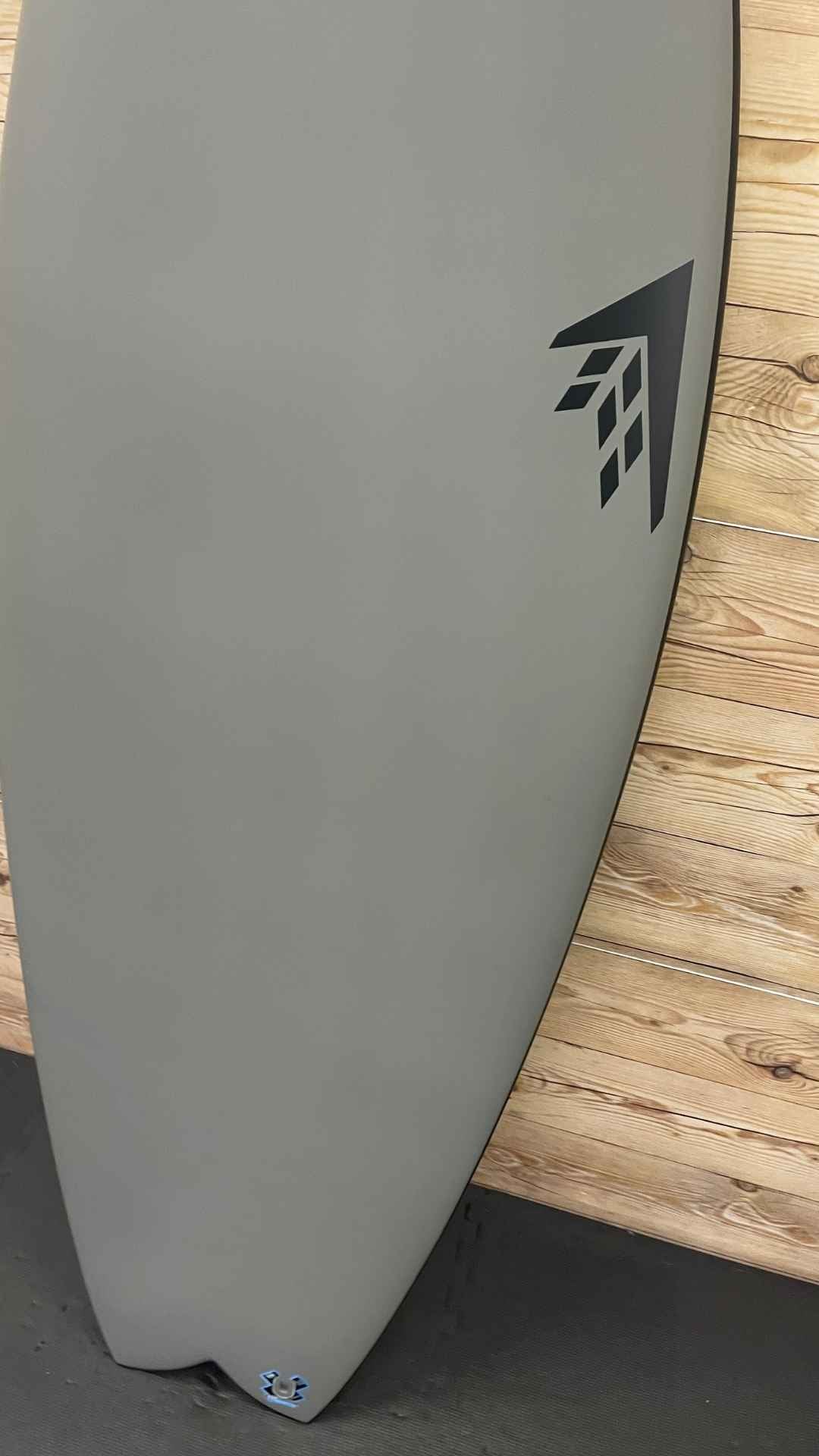 Discounted 5'9