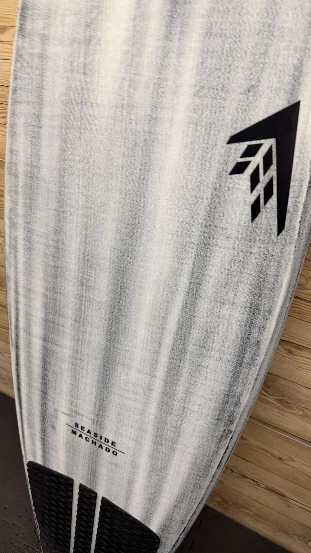 Seaside Fish 5'10"